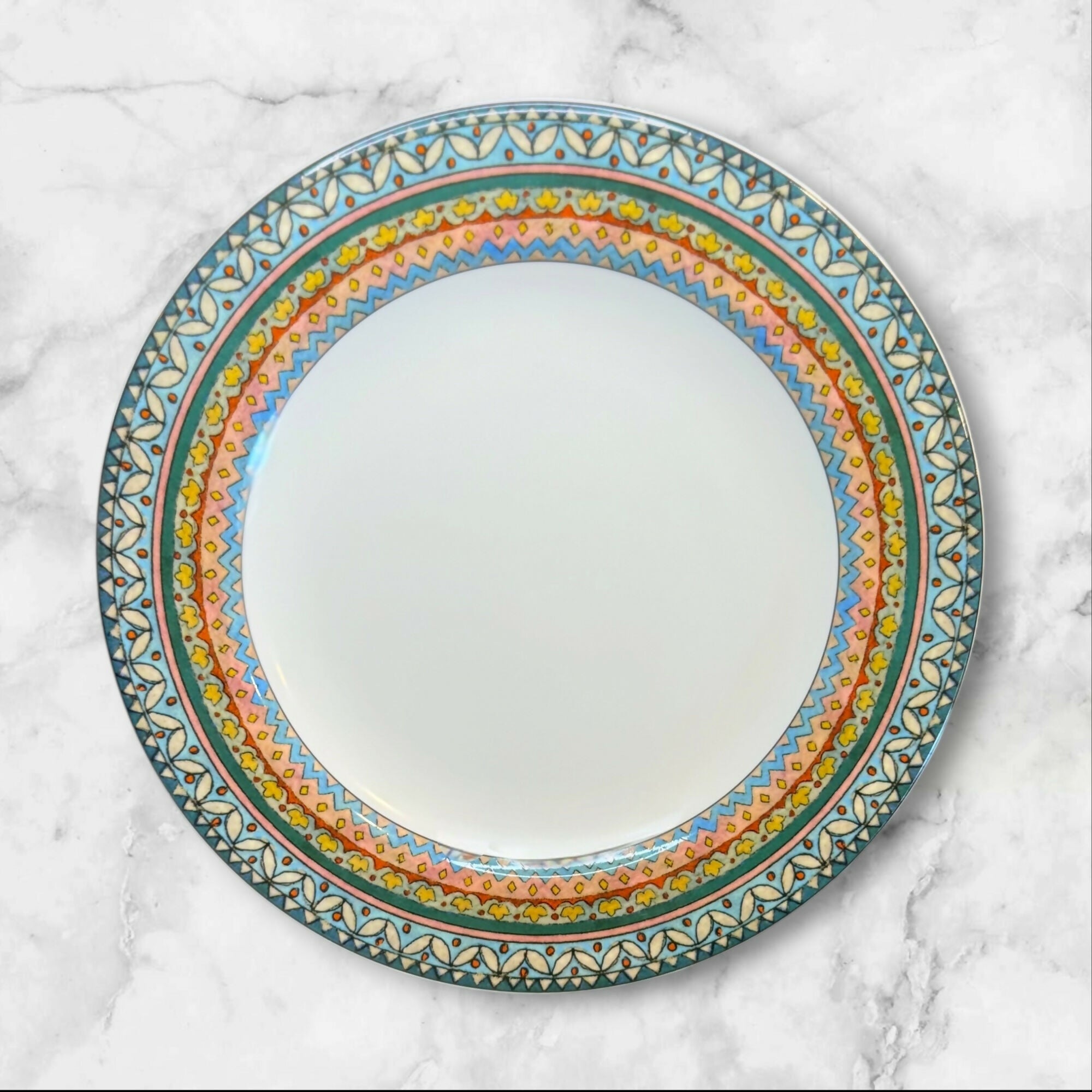 World Market Voyage Dinner Plates | Set of 4 | Excellent Condition