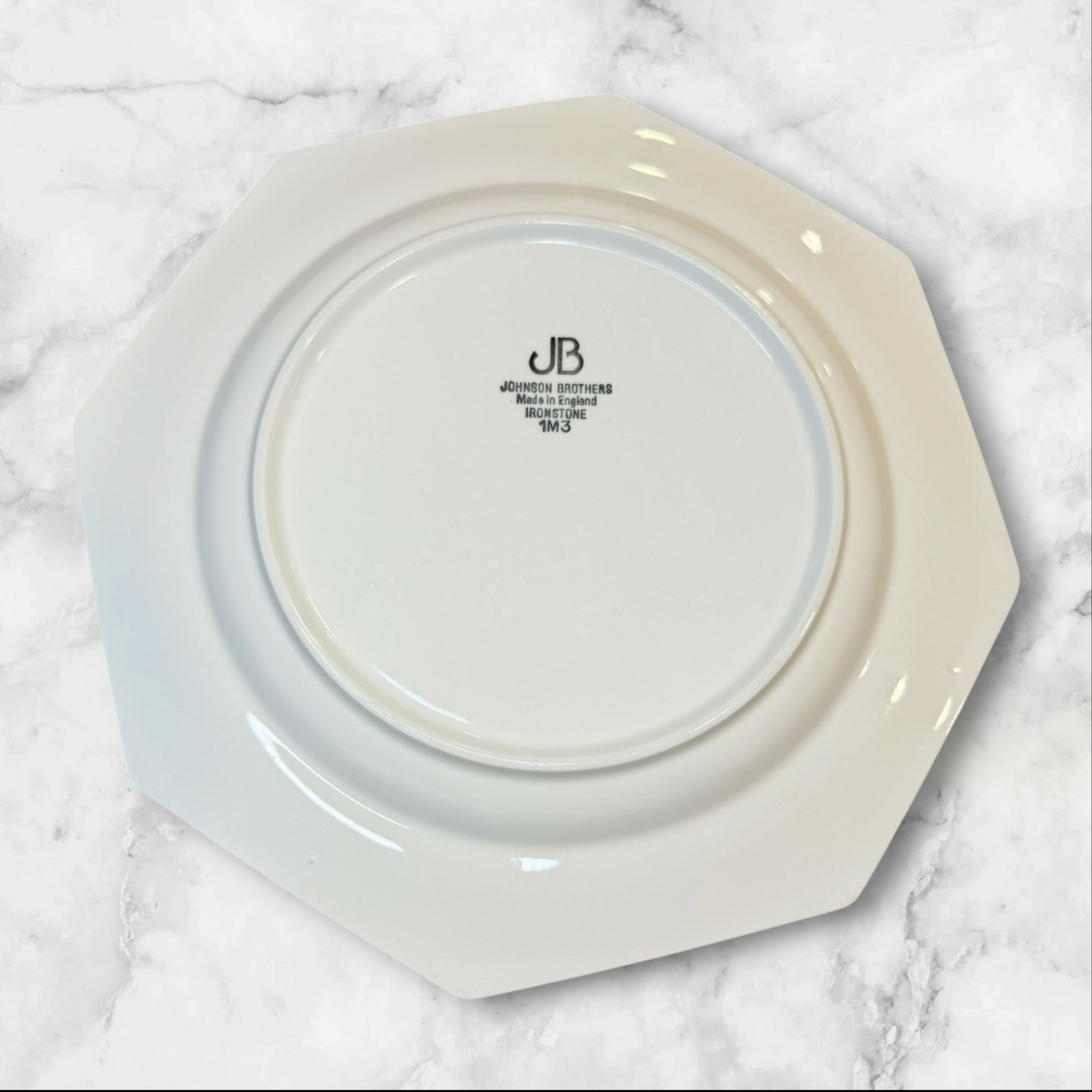 Johnson Brothers Heritage White Dinner Plates | Set of 3 | Great Condition