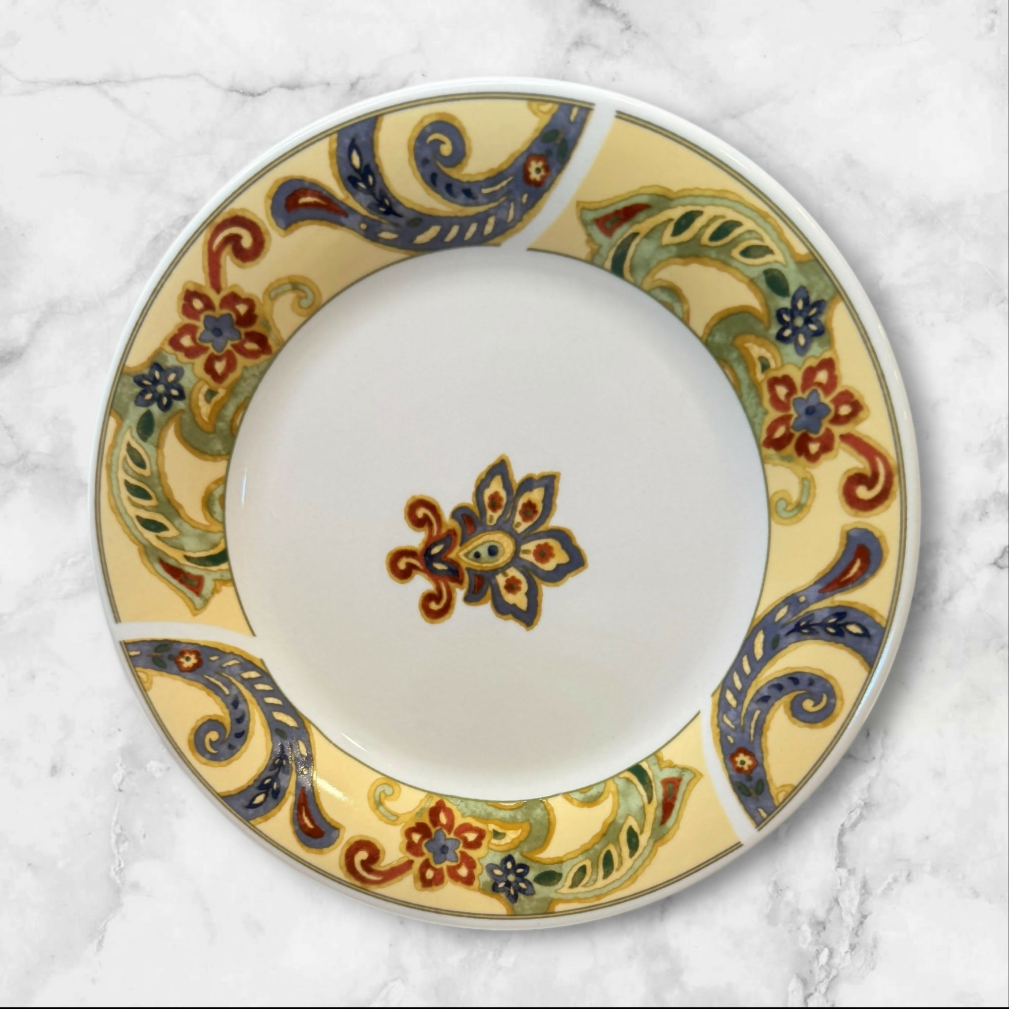 Oneida Erin’s Paisley Dinner & Salad Plates Set of 8 | Excellent Condition