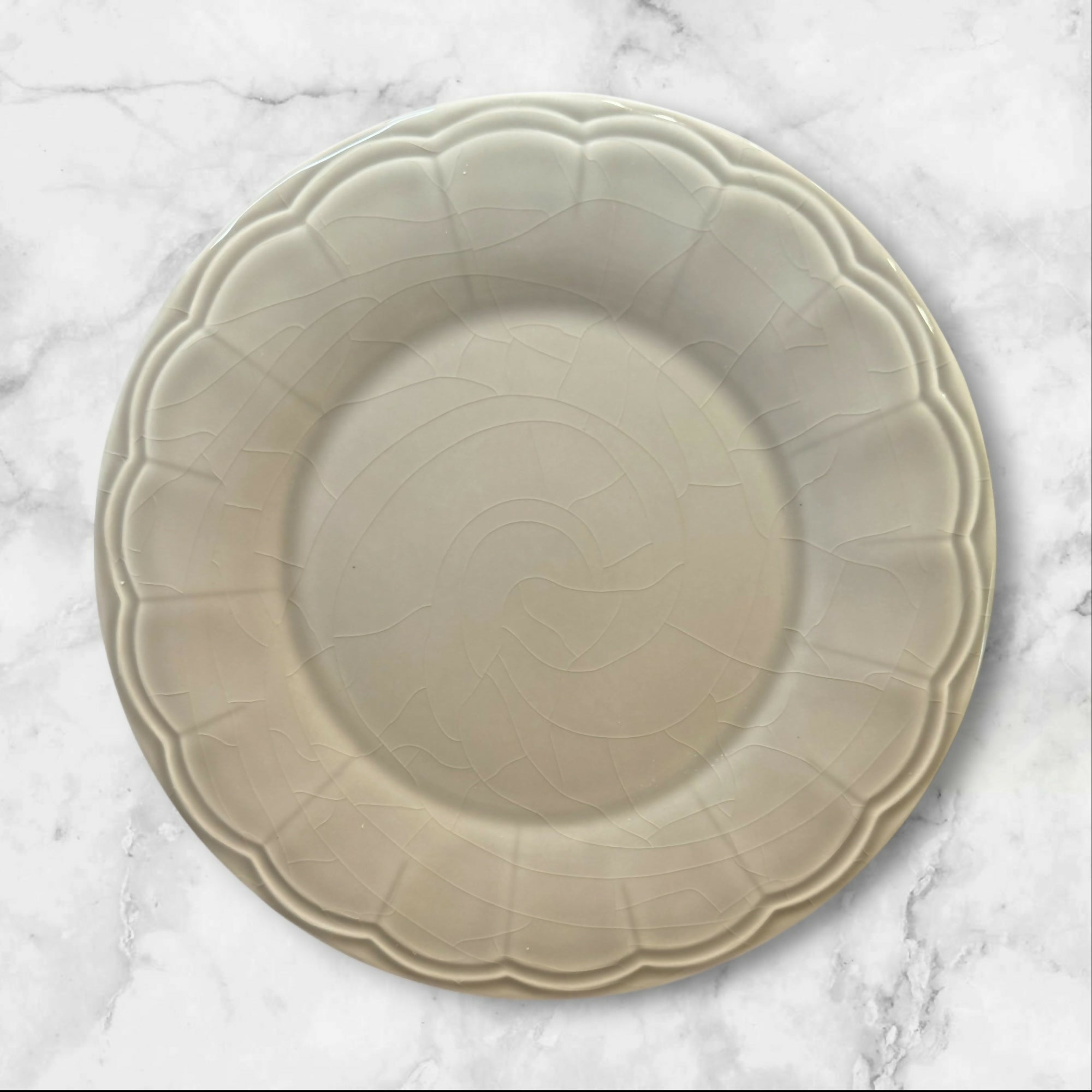 Euro Ceramica Naperon Dove Grey Dinnerware Set | 8 Pc | Good Used Condition