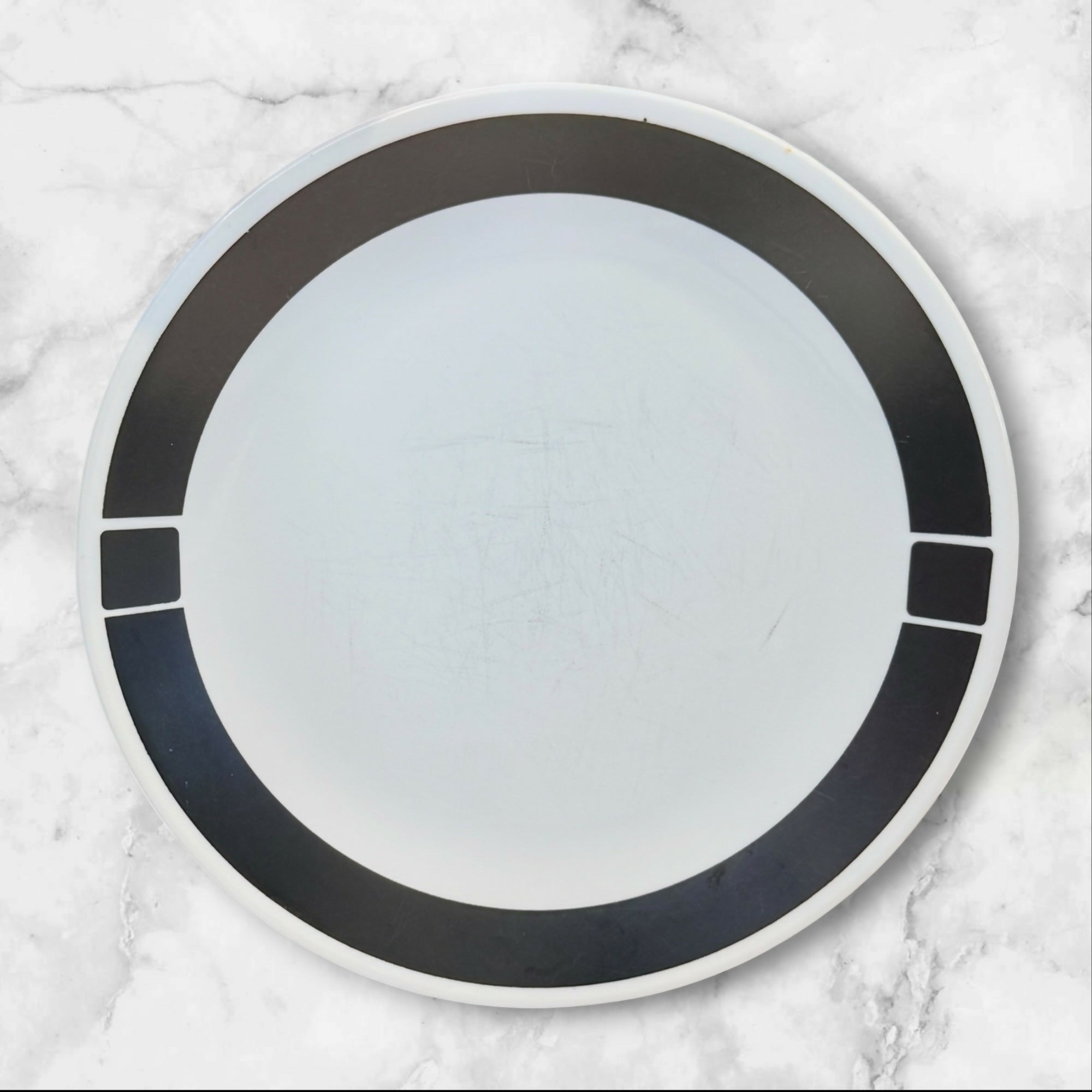 Corelle Urban Black Dinner Plates | Set of 4 | Gently Used