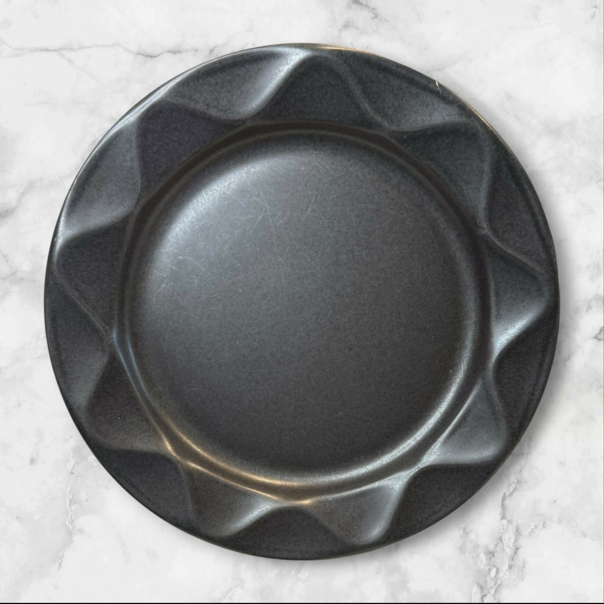 Dansk Origami Onyx Dinner & Salad Plates Set of 8 Gently Used Stoneware