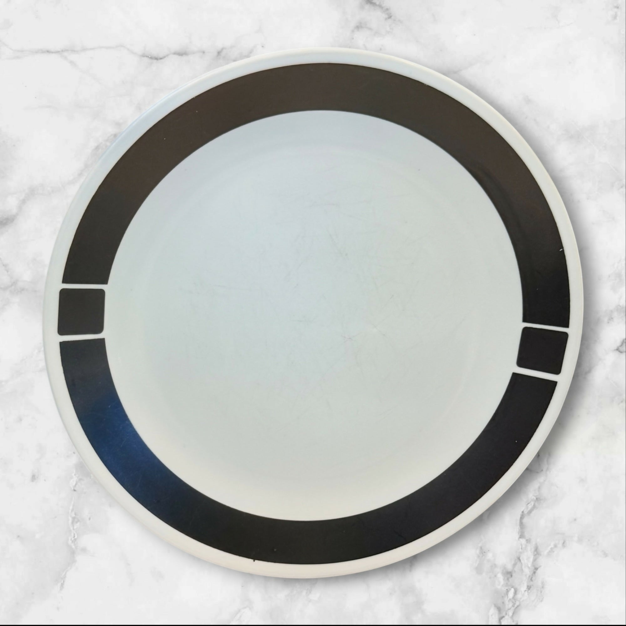 Corelle Urban Black Dinner Plates | Set of 4 | Gently Used
