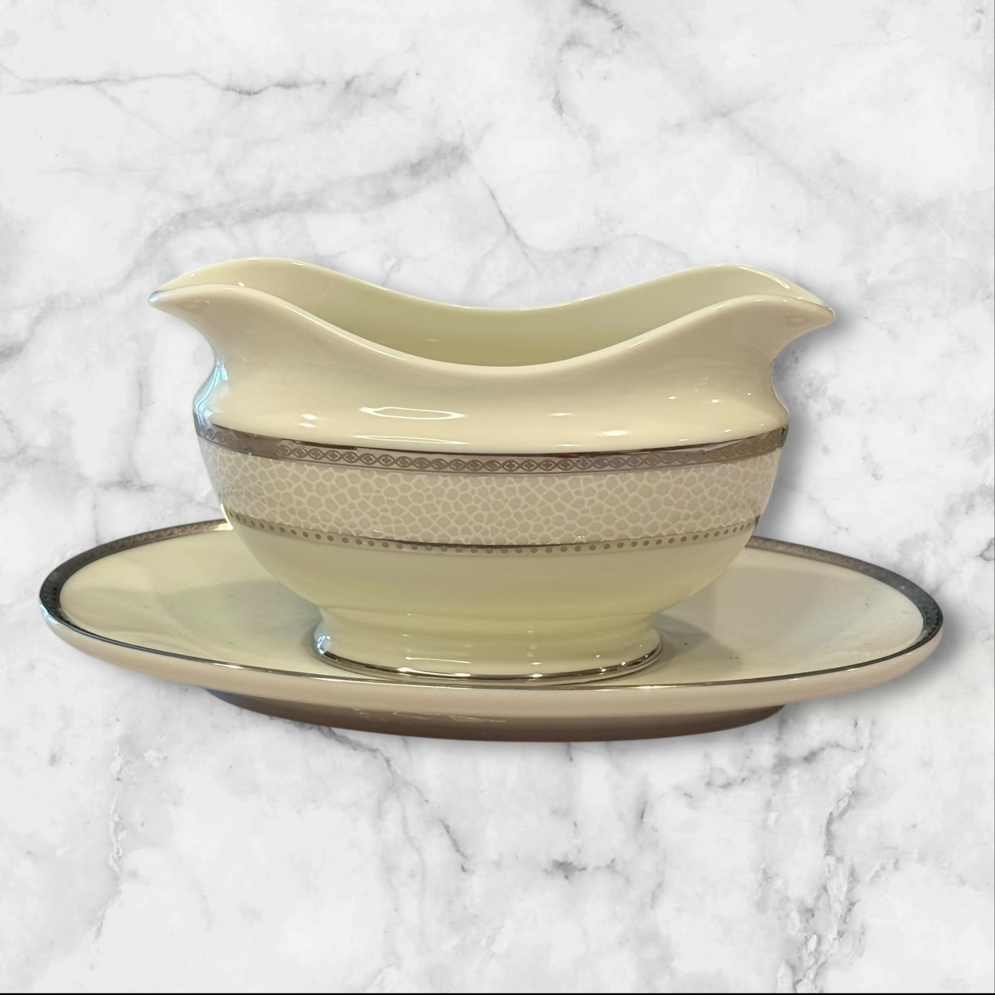 Mikasa Imperial Flair Platinum Gravy Boat & Creamer Set | Excellent Condition