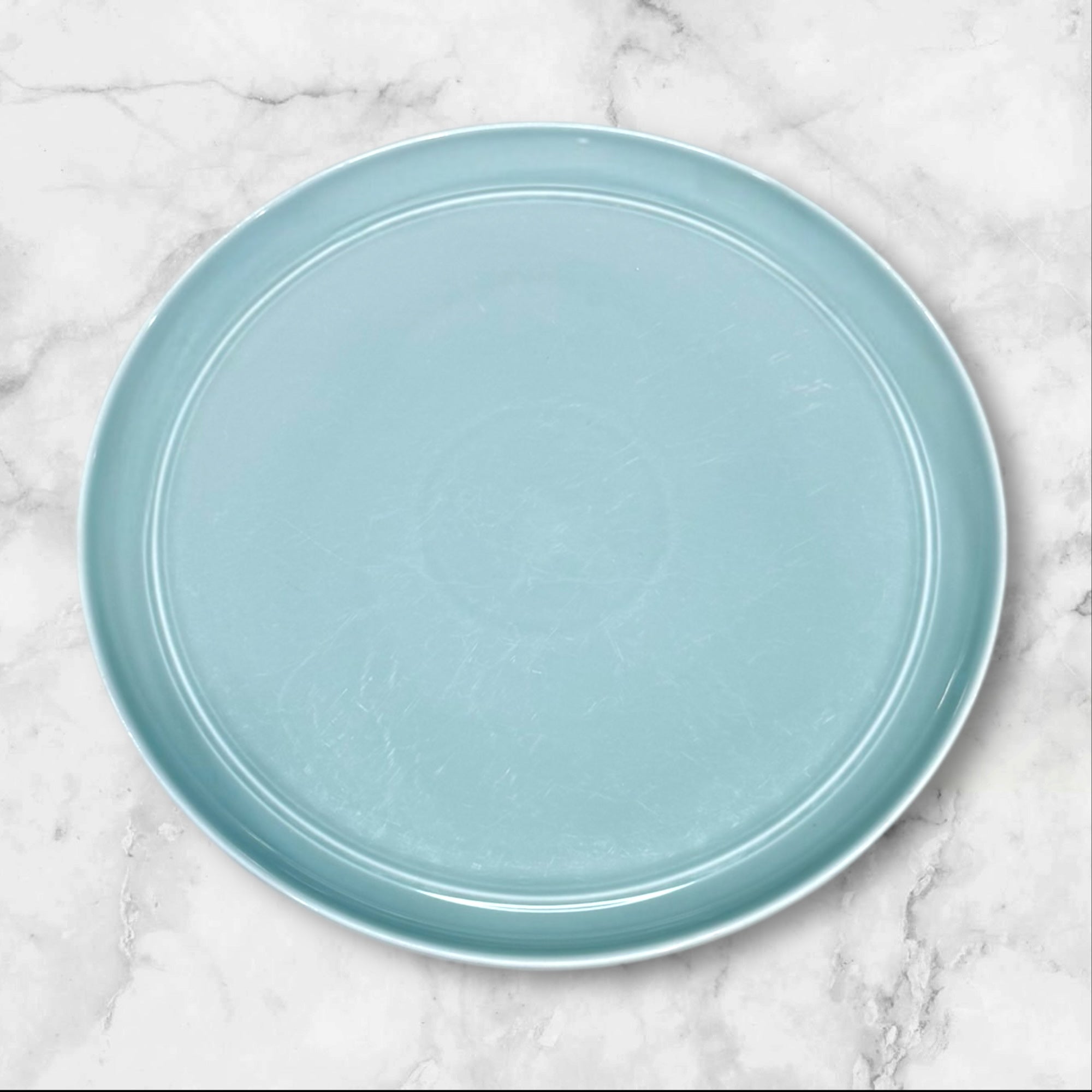 Crate & Barrel Hue Blue Dinner Plates | Set of 6 | Good Condition