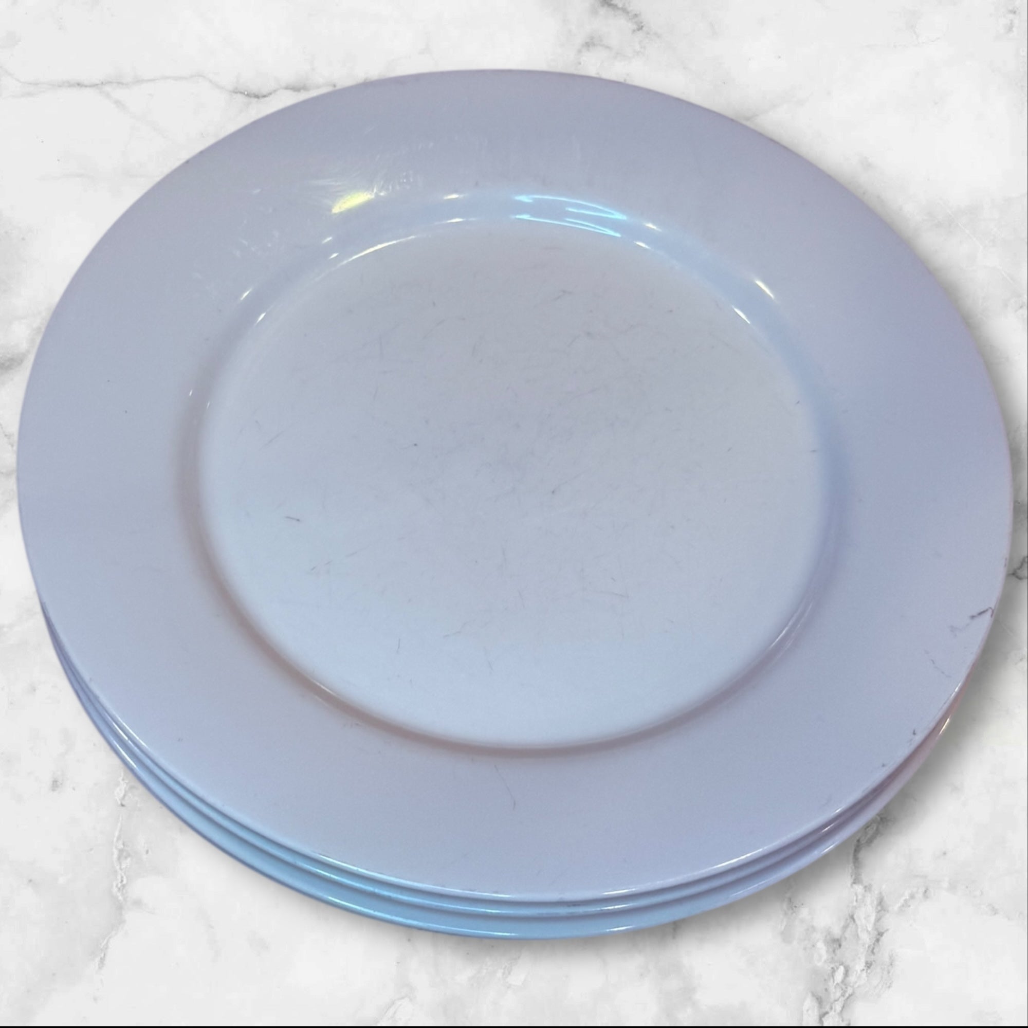 Crate & Barrel White Dinner Plates | Set of 4 | 10.5″ | Utensil Wear | Indonesia