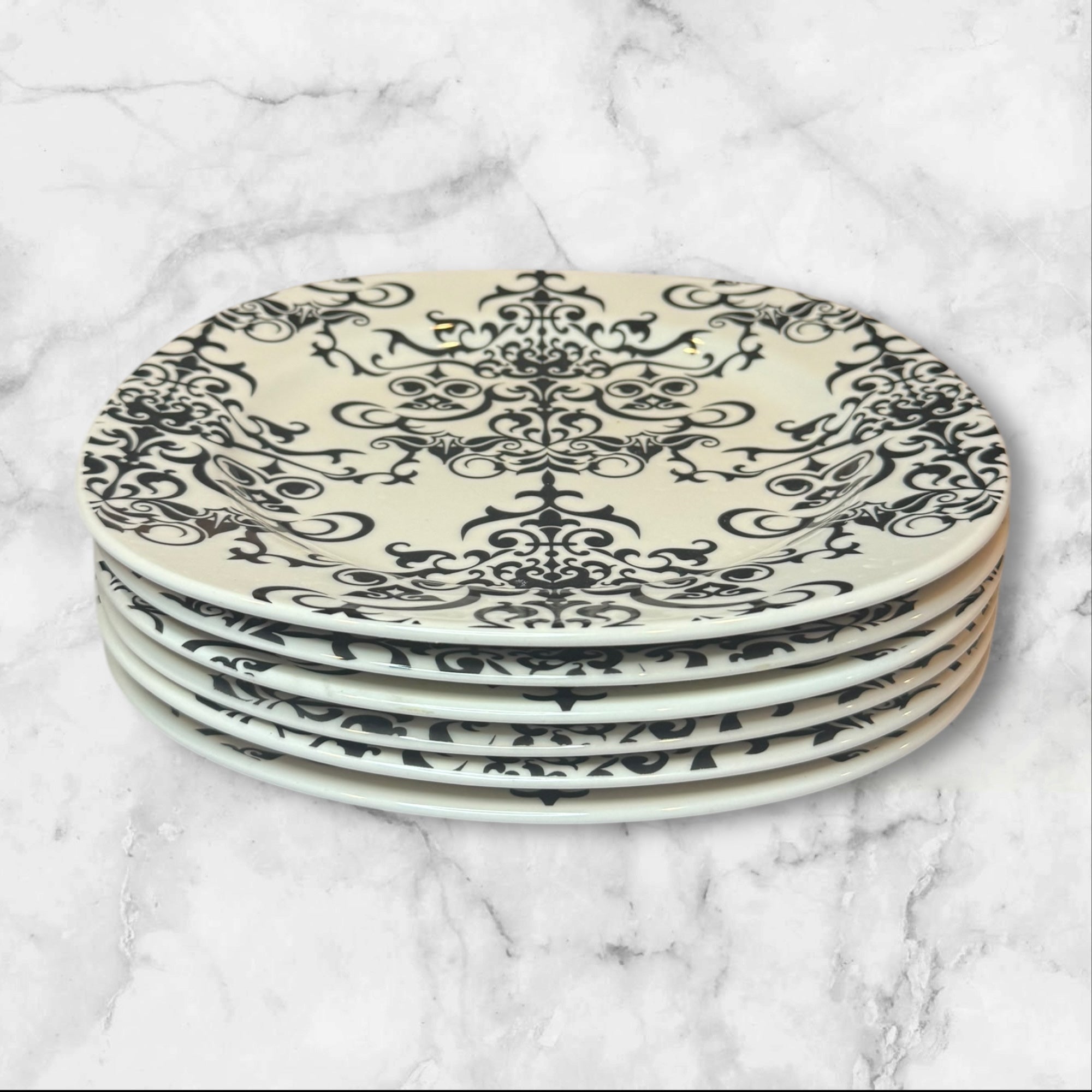 Pottery Barn Versailles Black & White Dinner Plates | Set of 6 | Excellent Condition