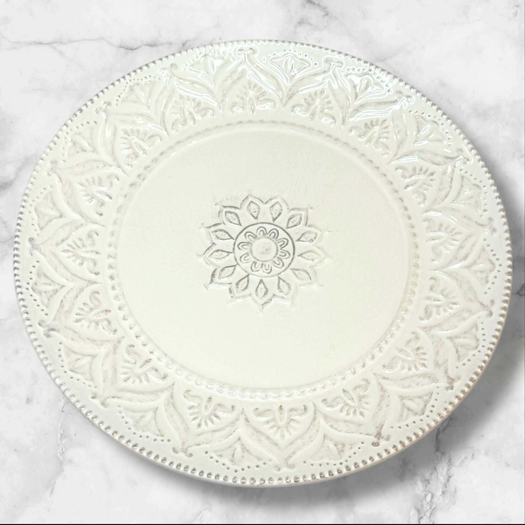 Pier 1 Chateau Clair White Dinner Plates | Set of 4 | Good Condition