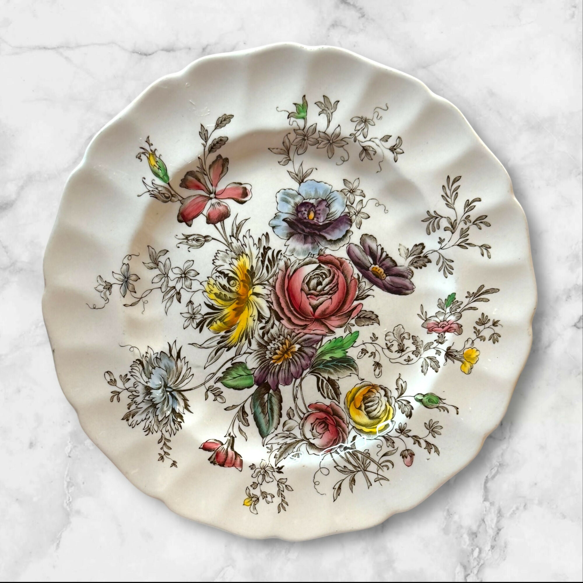 Johnson Brothers Sheraton Floral Center Dinner Plates | Set of 4 | Excellent