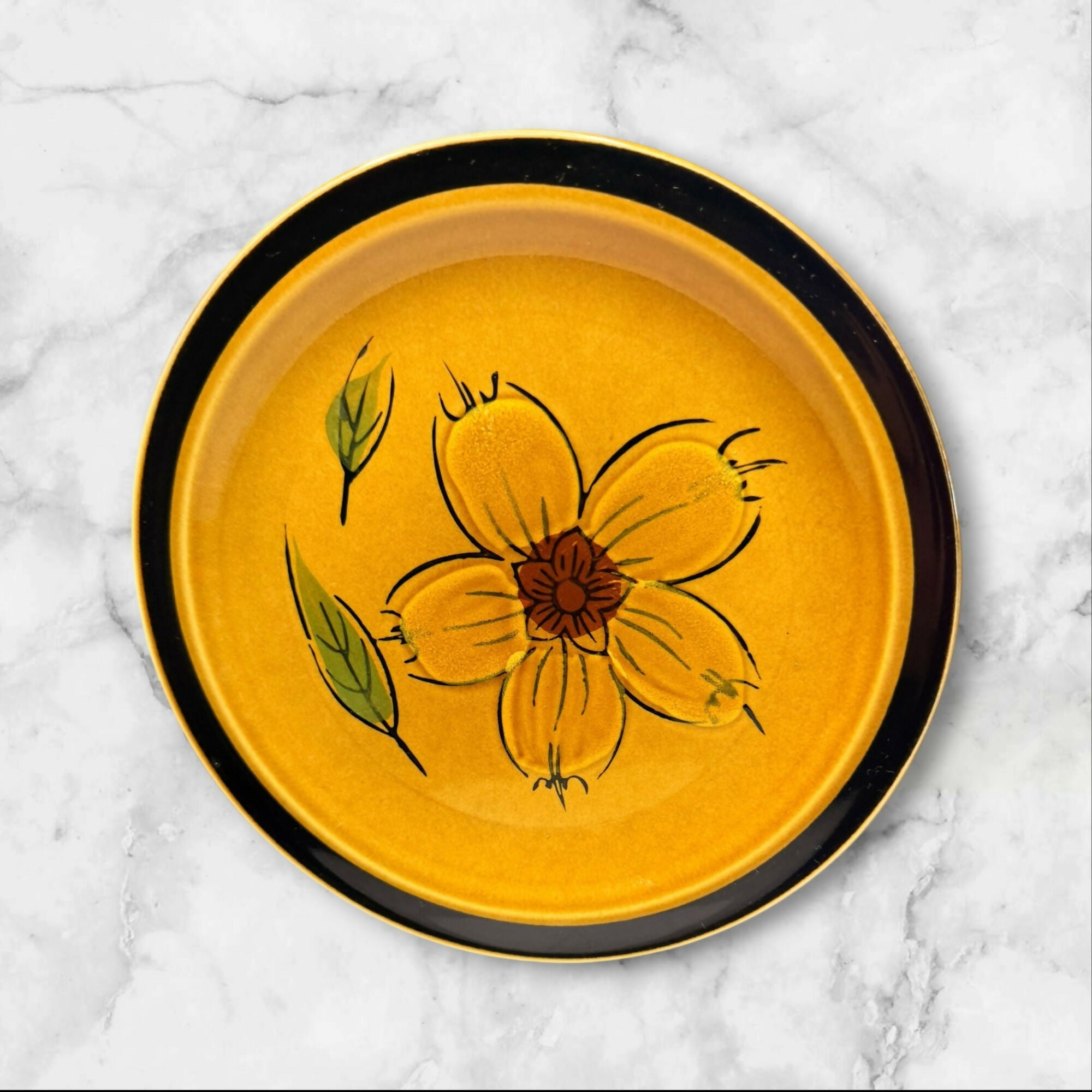 Designer’s Collection Honey Flower Salad Plates | Set of 4 | Great Condition