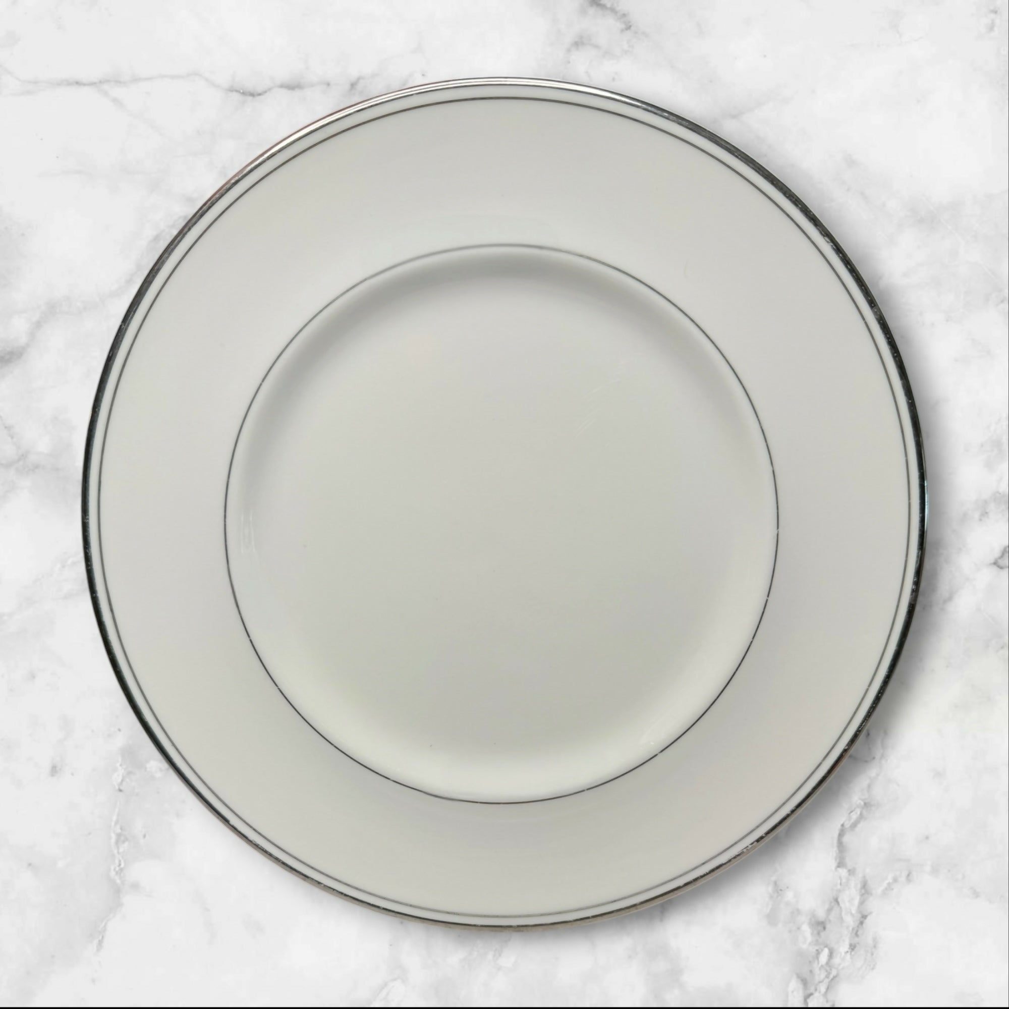 Royal Doulton Oxford New Romance Dinner Plates | Set of 4 | Good Condition