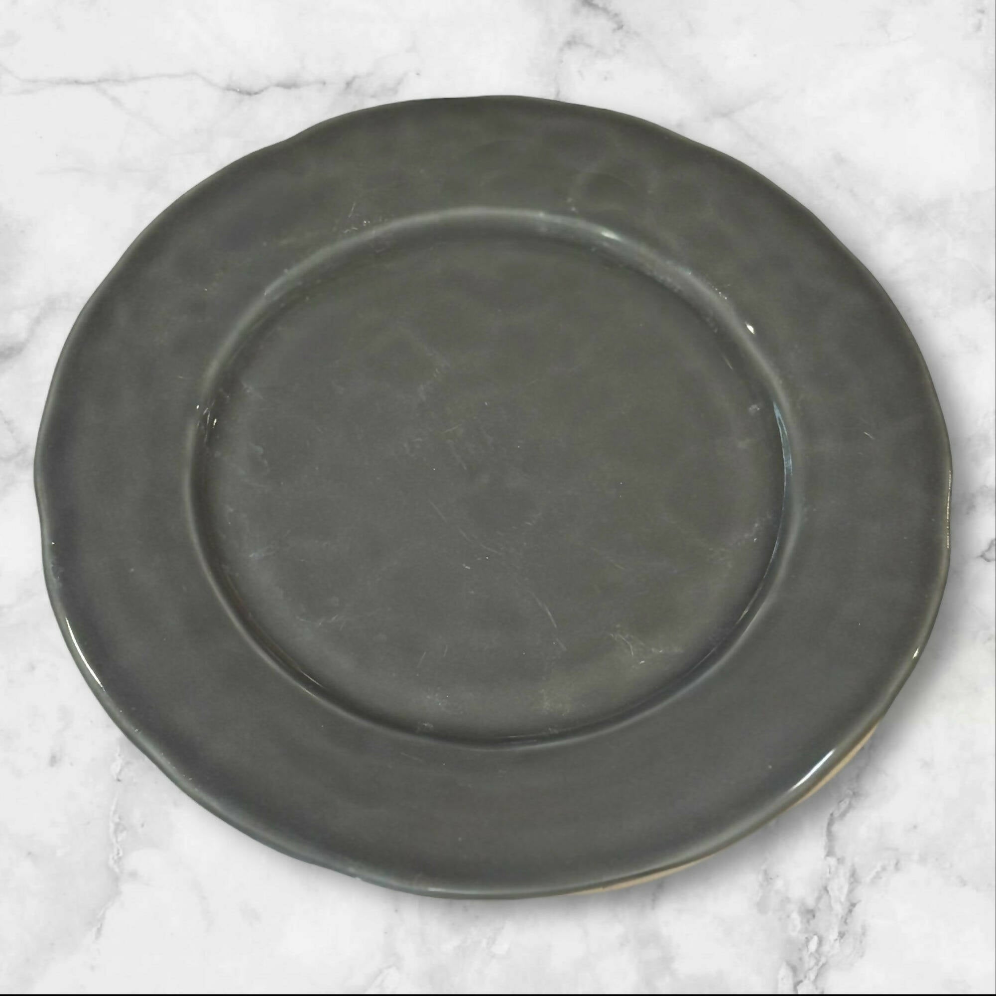 Crate & Barrel Hayes Gray Dinner Plates Stoneware | Set of 4 | Great Condition