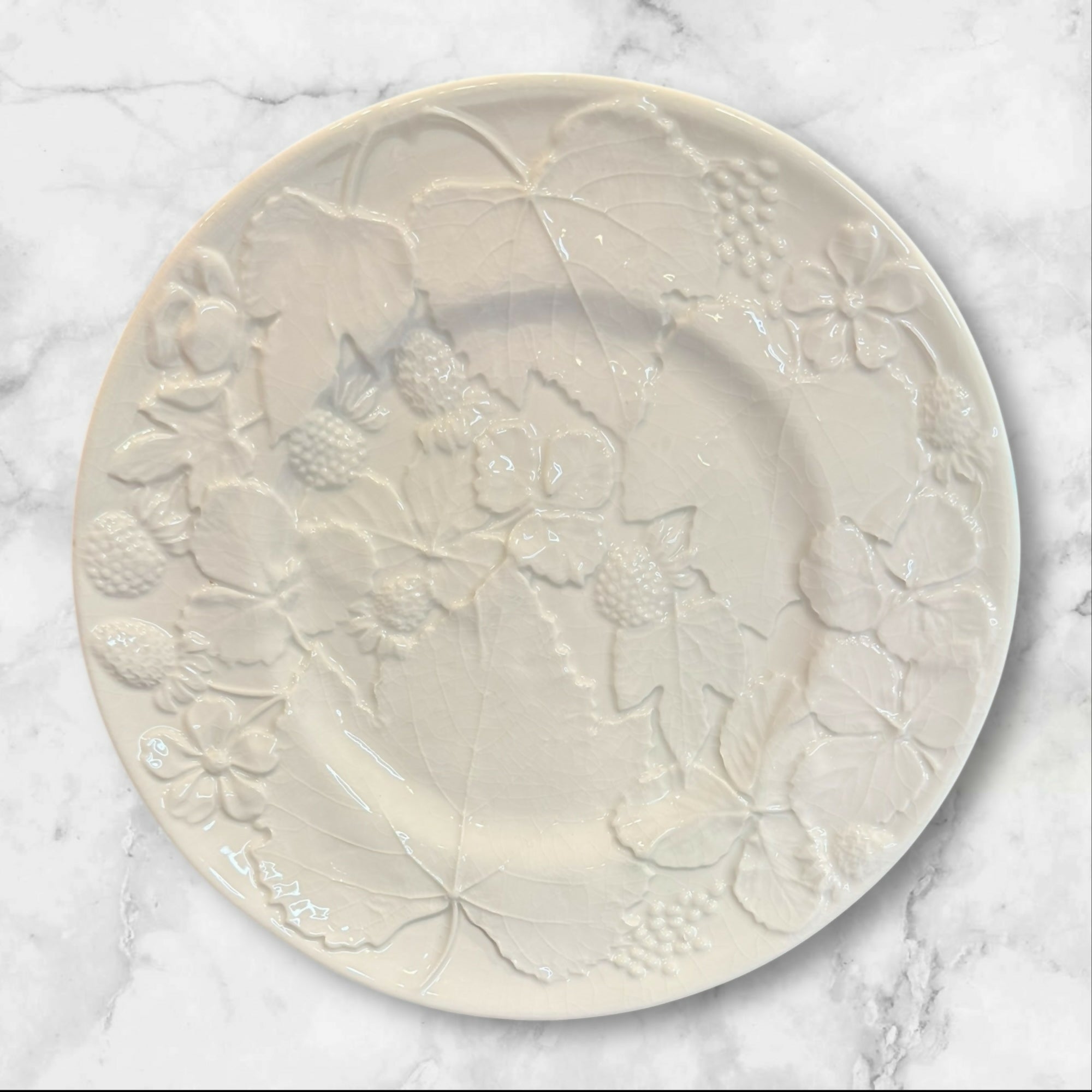 Burgess & Leigh Strawberry Grape White Dinner Plates | Set of 3 | Good