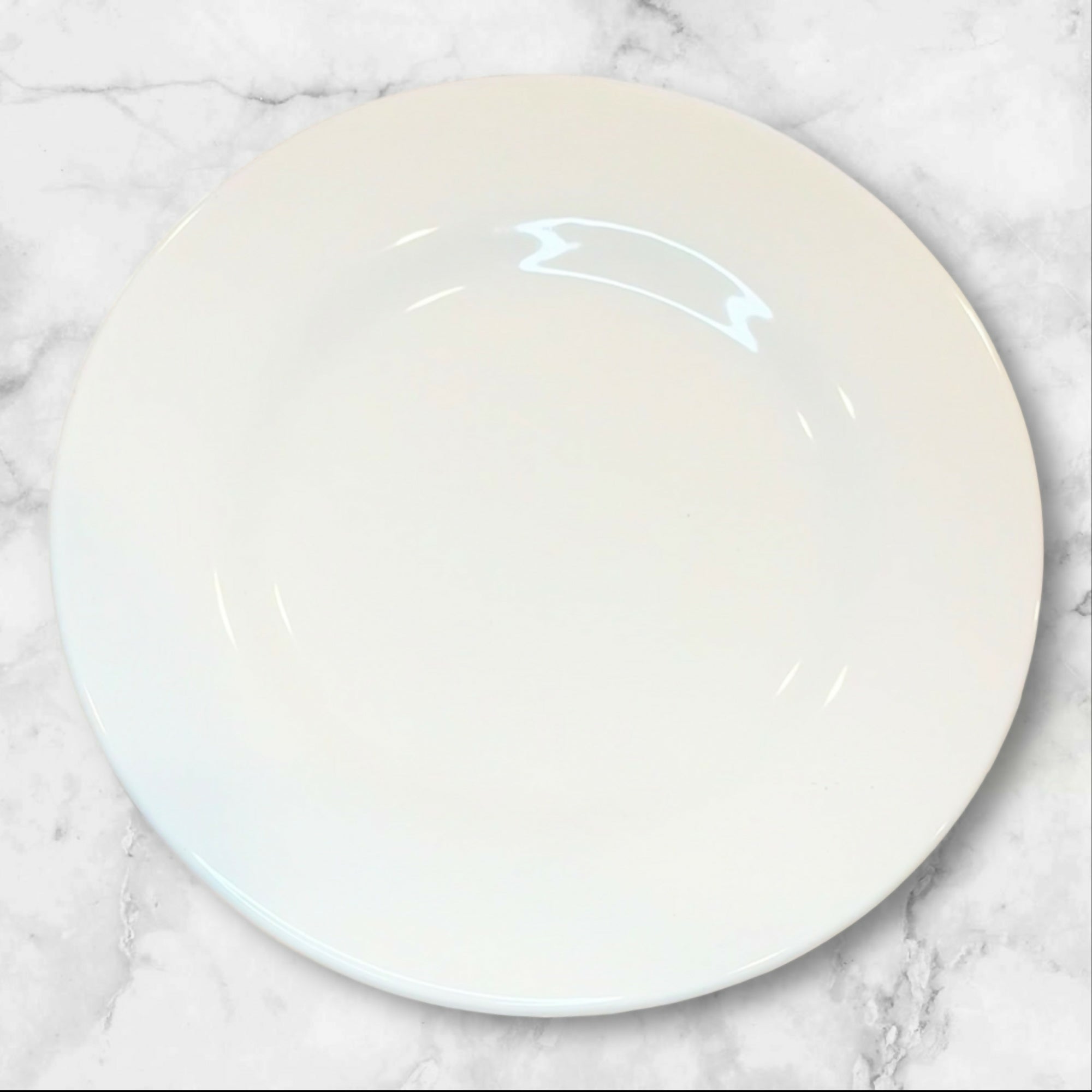 Banana Republic White Stoneware Dinner Plates | Set of 4 | Excellent Condition