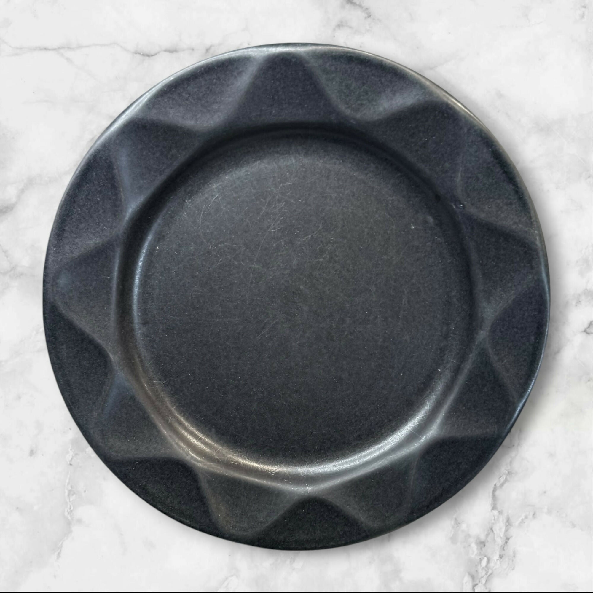 Dansk Origami Onyx Dinner & Salad Plates Set of 8 Gently Used Stoneware