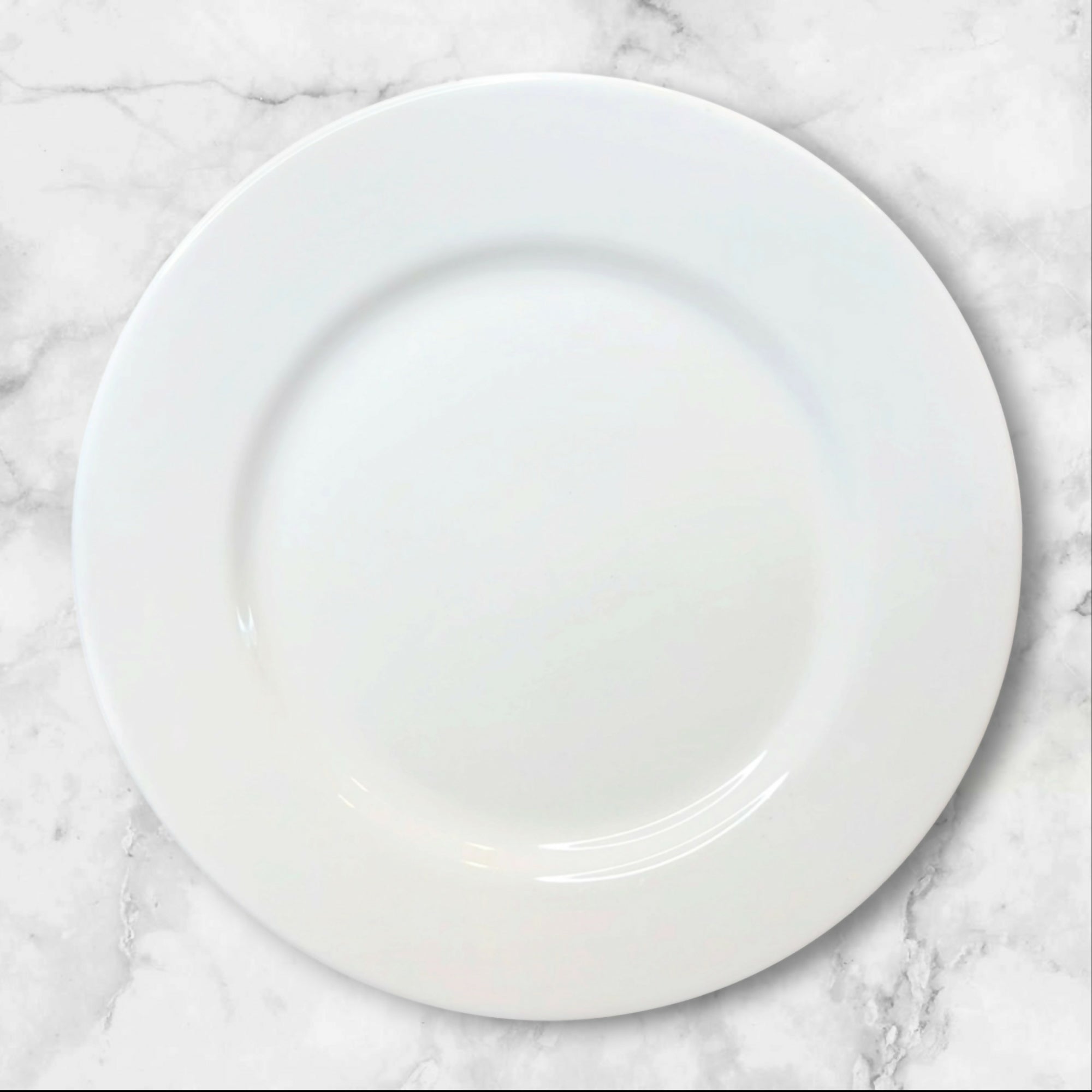 Crate & Barrel White Dinner Plates Set of 4 Indonesia Excellent Condition