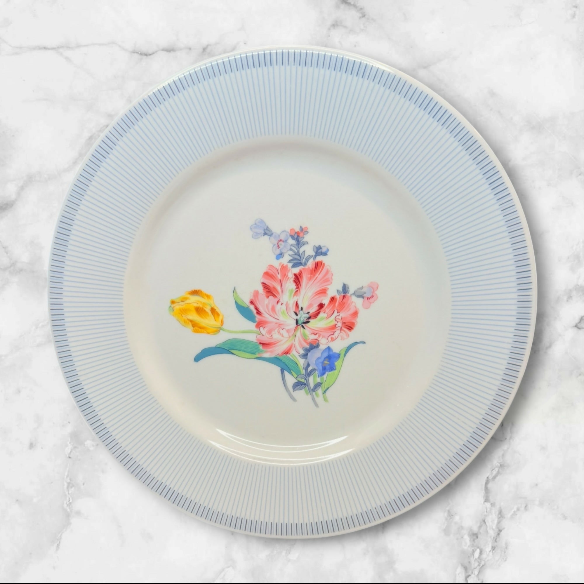 International Pendleton Jay Yang Dinner Plates | Set of 3 | Good Condition
