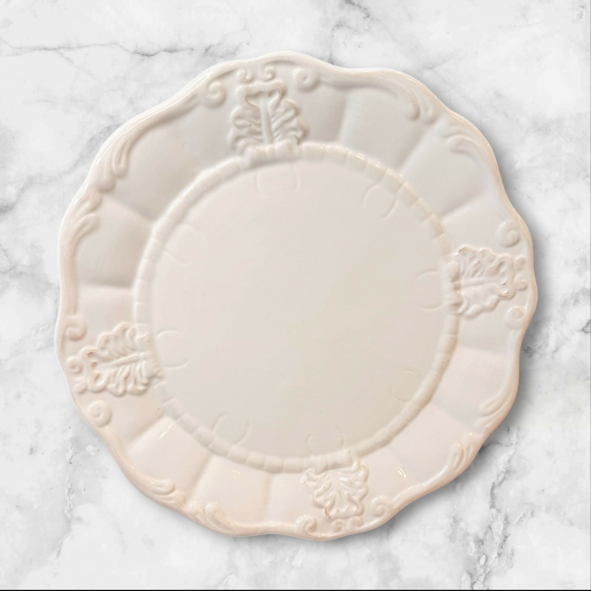 Better Homes Ivory Embossed Dinner Plates | Set of 4 | Excellent Condition