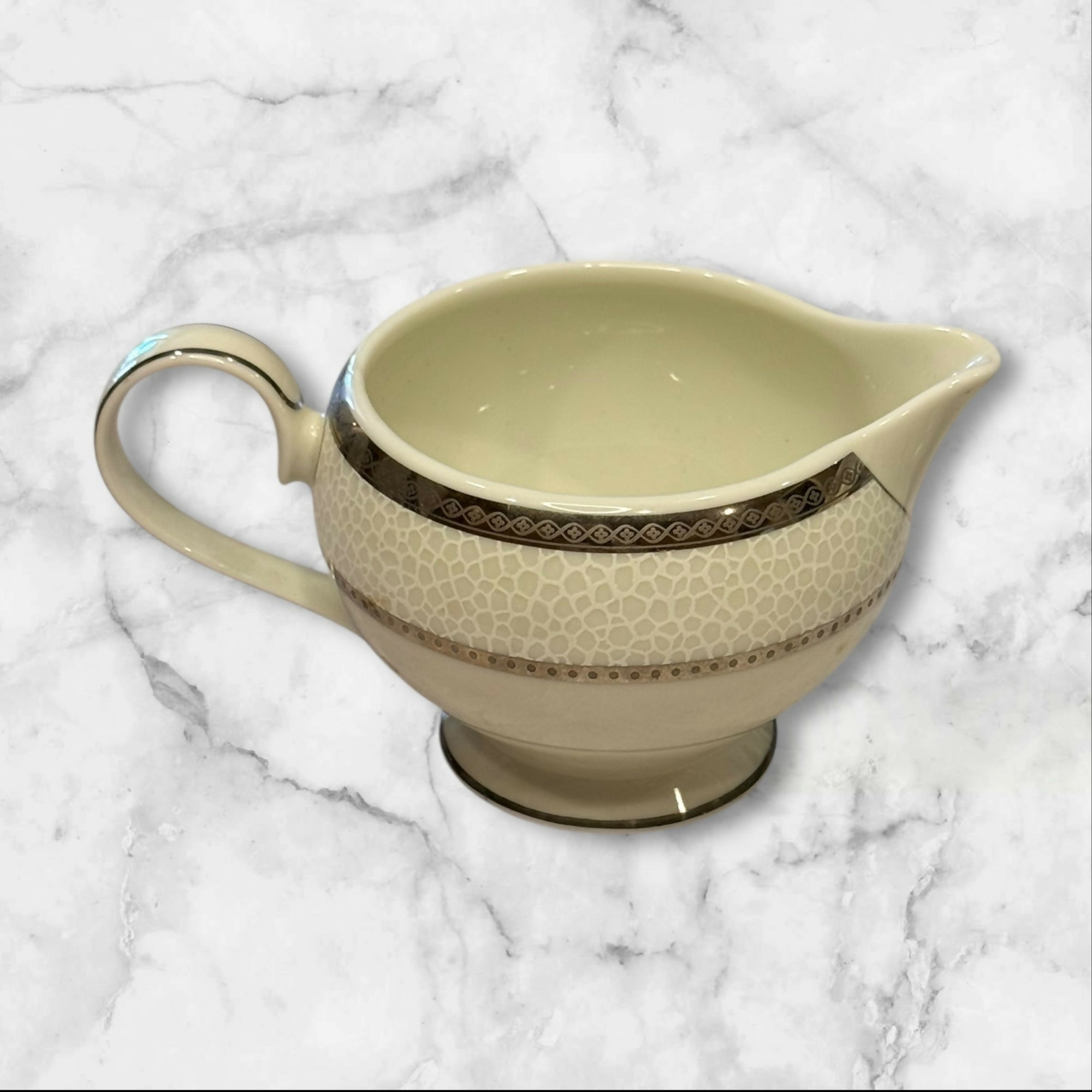 Mikasa Imperial Flair Platinum Gravy Boat & Creamer Set | Excellent Condition