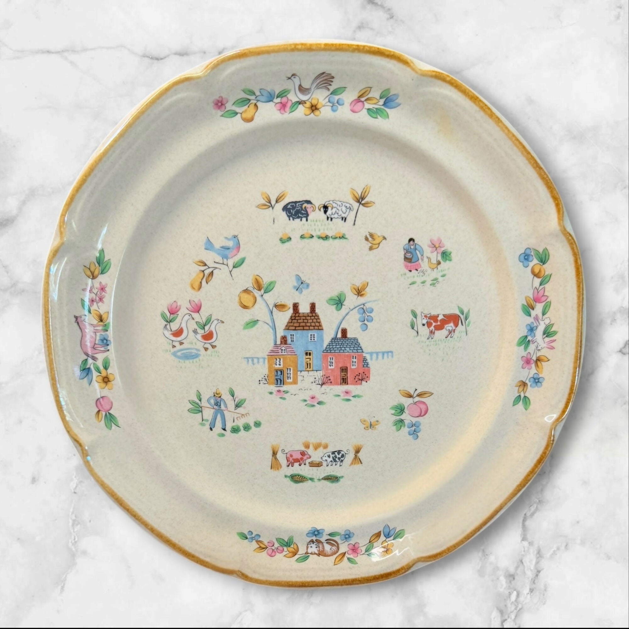 International Heartland Farmhouse Dinner Plates | Set of 4 | Discontinued | Excellent Condition