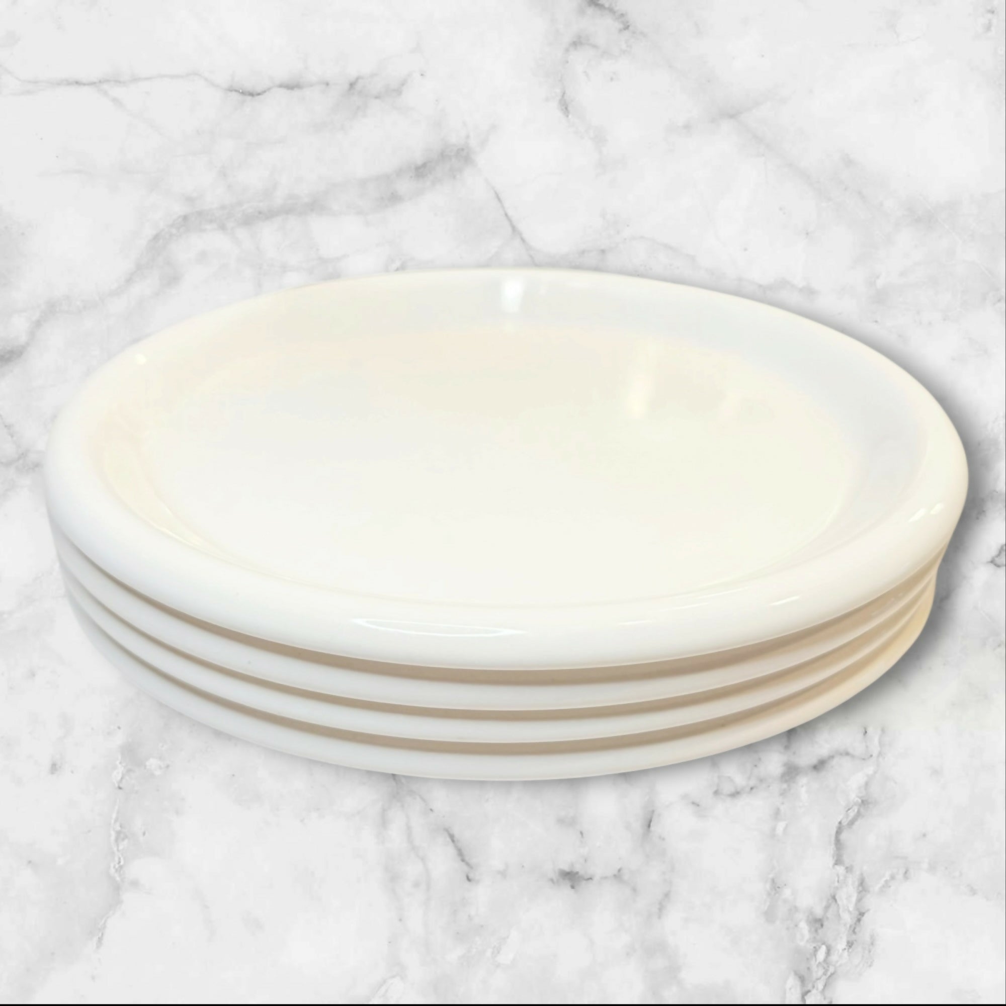 Crown Corning White Luncheon Plates Set of 4 Made in Italy Great Condition