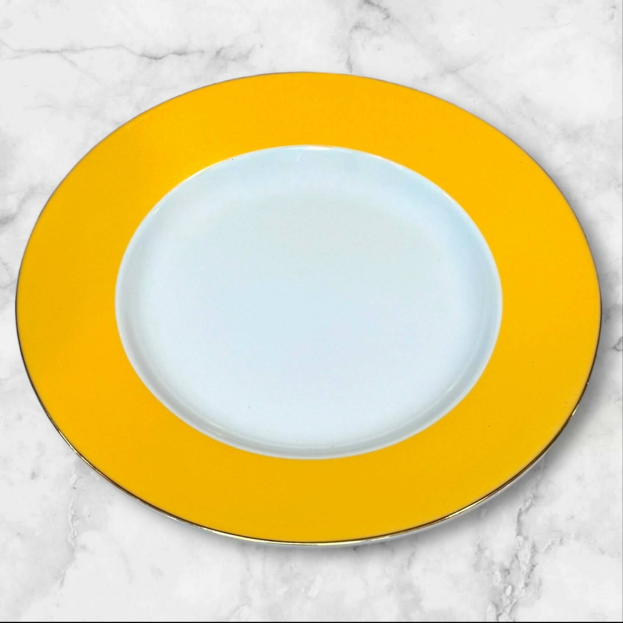 Pottery Barn Great White Yellow Gold Rim Dinner Plates | Set of 4 | Excellent