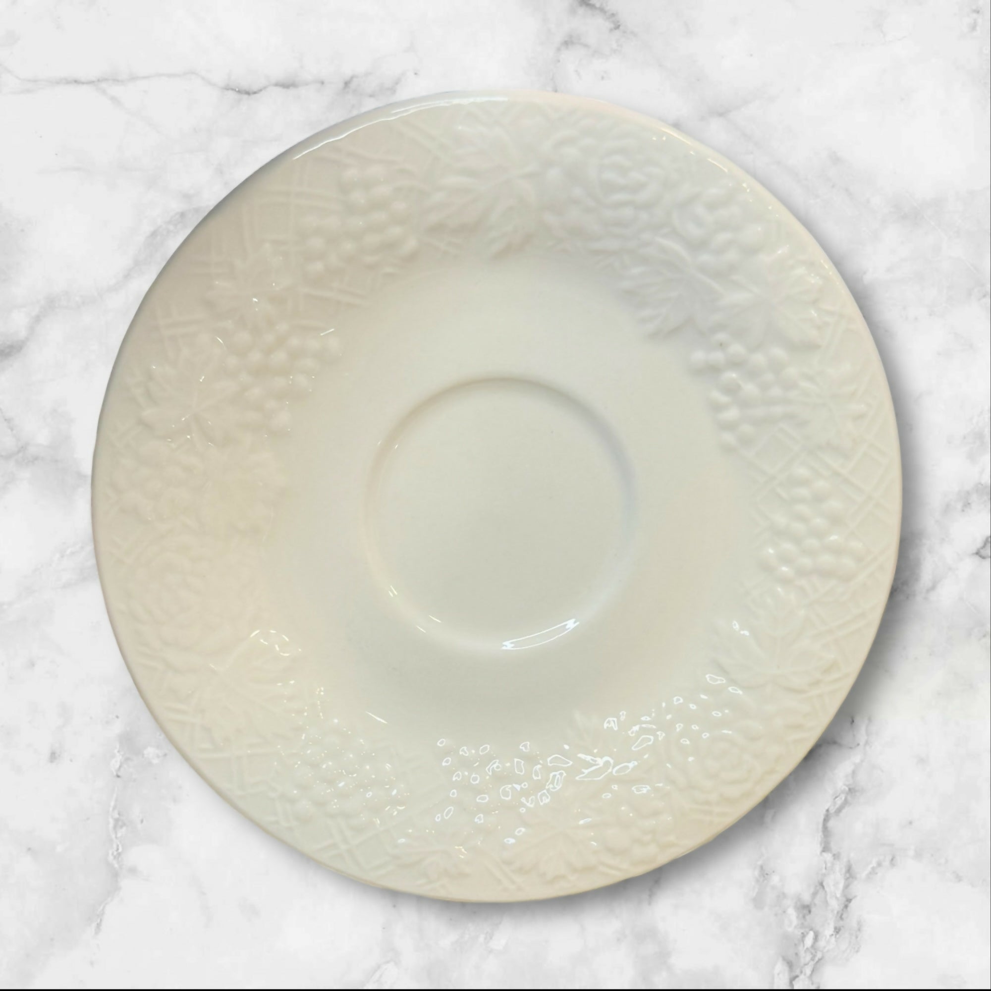 Gibson Embossed Fruit White Bread Plates | Set of 6 | Excellent Condition