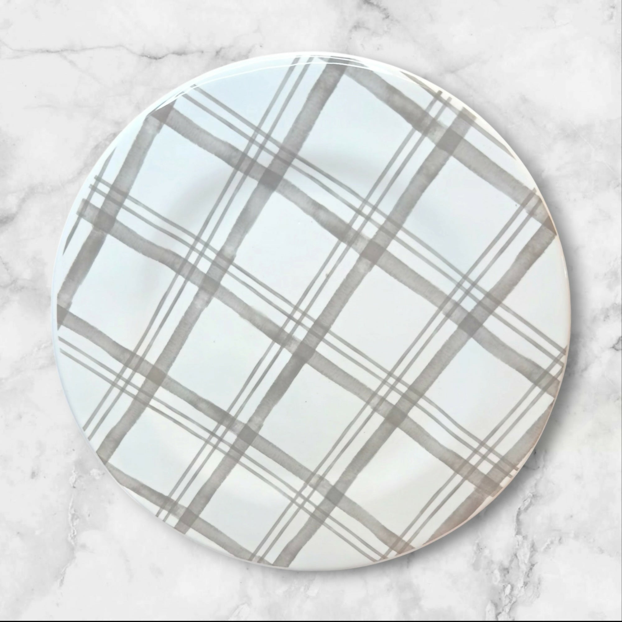 Pier 1 Plaid Dinner Plates | Set of 4 | Excellent Condition