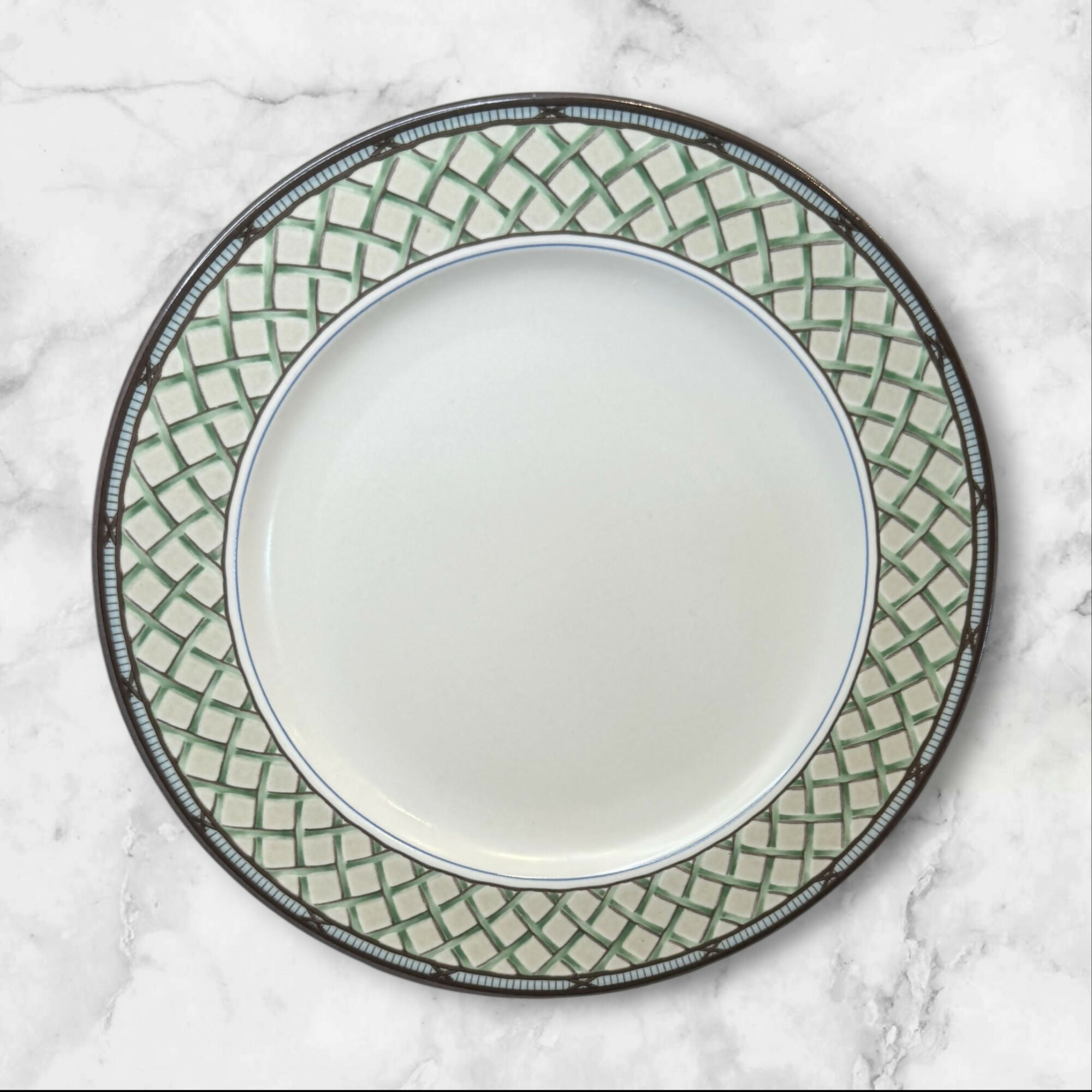 Mikasa Garden Trellis Dinner Plates Set of 4 | Excellent Condition