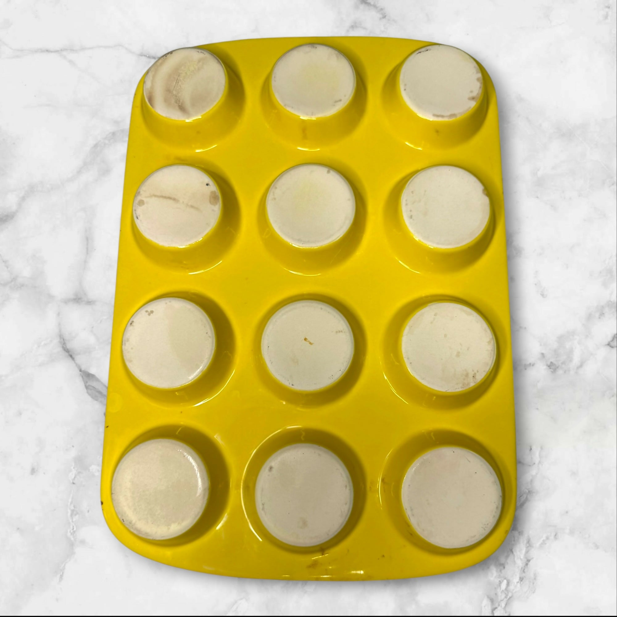Vintage Yellow Glazed Stoneware Muffin Pan | 12 Cup | Great Used Condition