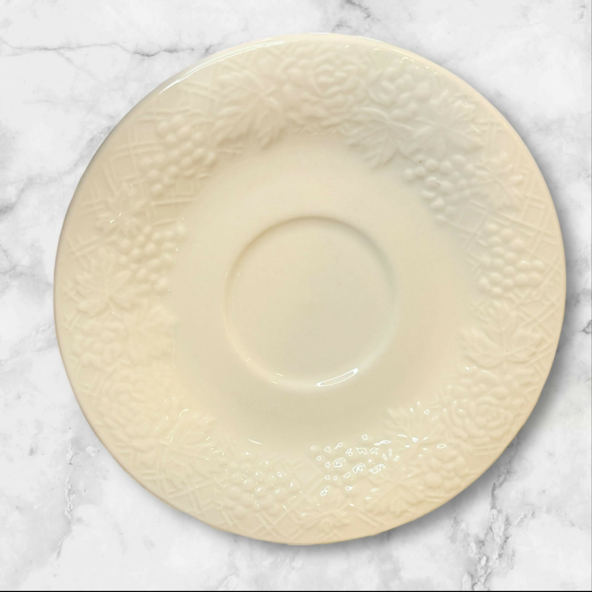 Gibson Embossed Fruit White Bread Plates | Set of 6 | Excellent Condition