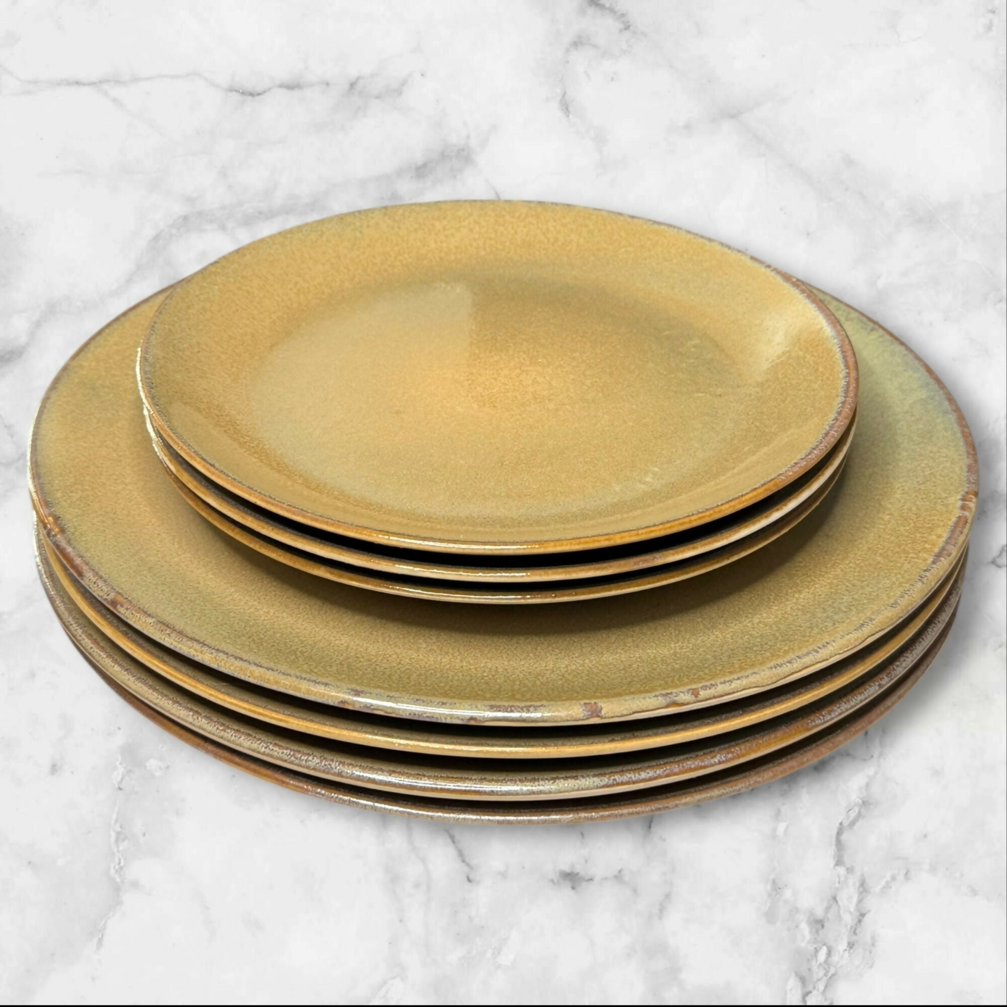Santo Pearltones Gold Dinnerware Set | 4 Dinner & 3 Salad Plates | Good Condition