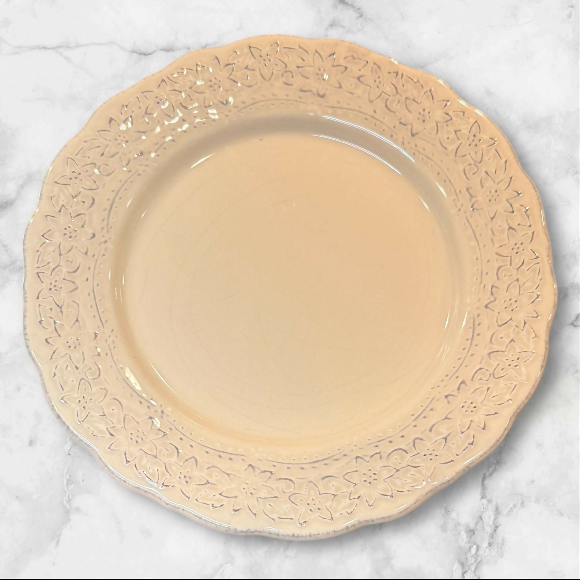 Pier 1 Lacey Cream Dinner Plates | Set of 3 | Good Condition