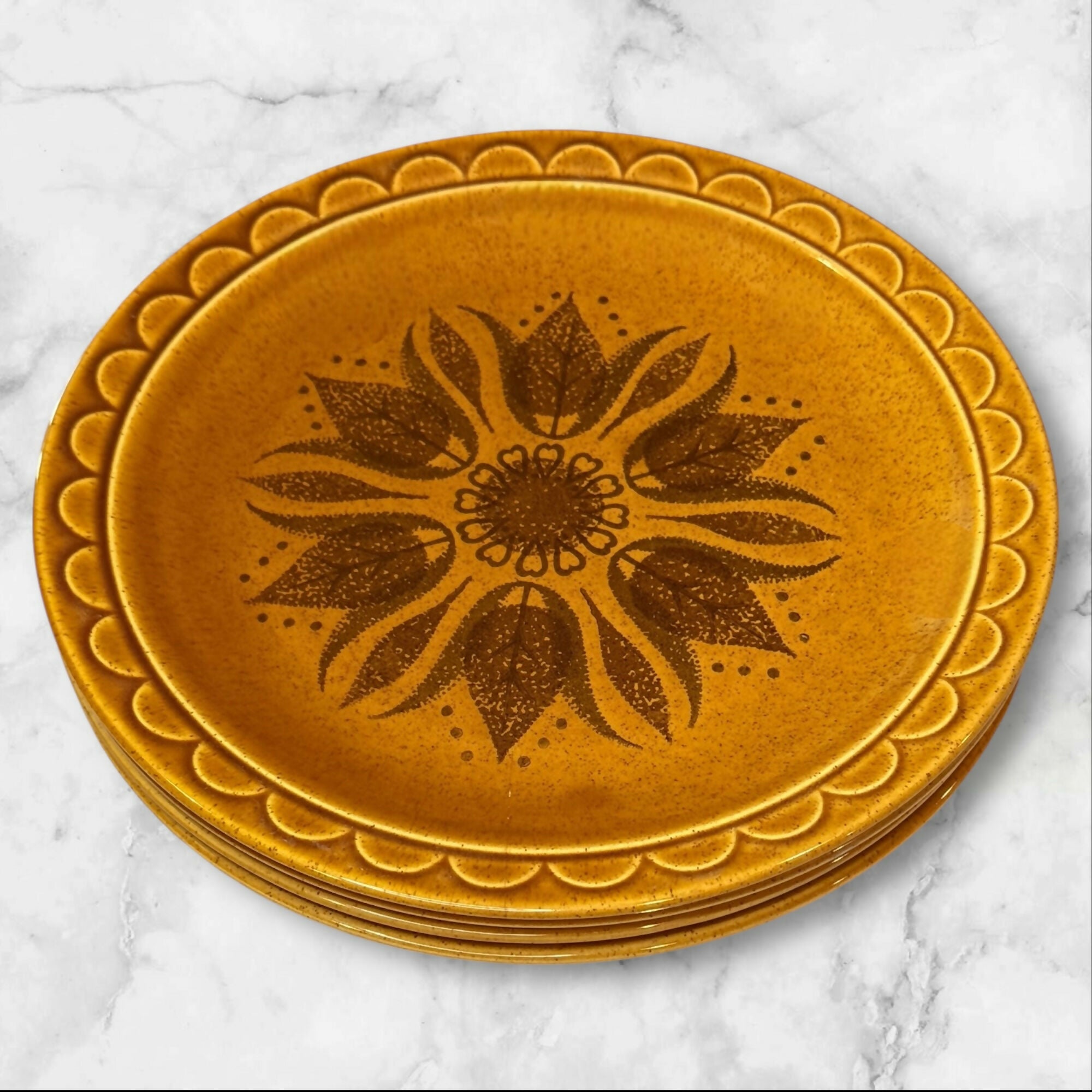 Homer Laughlin Golden Harvest Dinner Plates | Set of 4 | Great Condition
