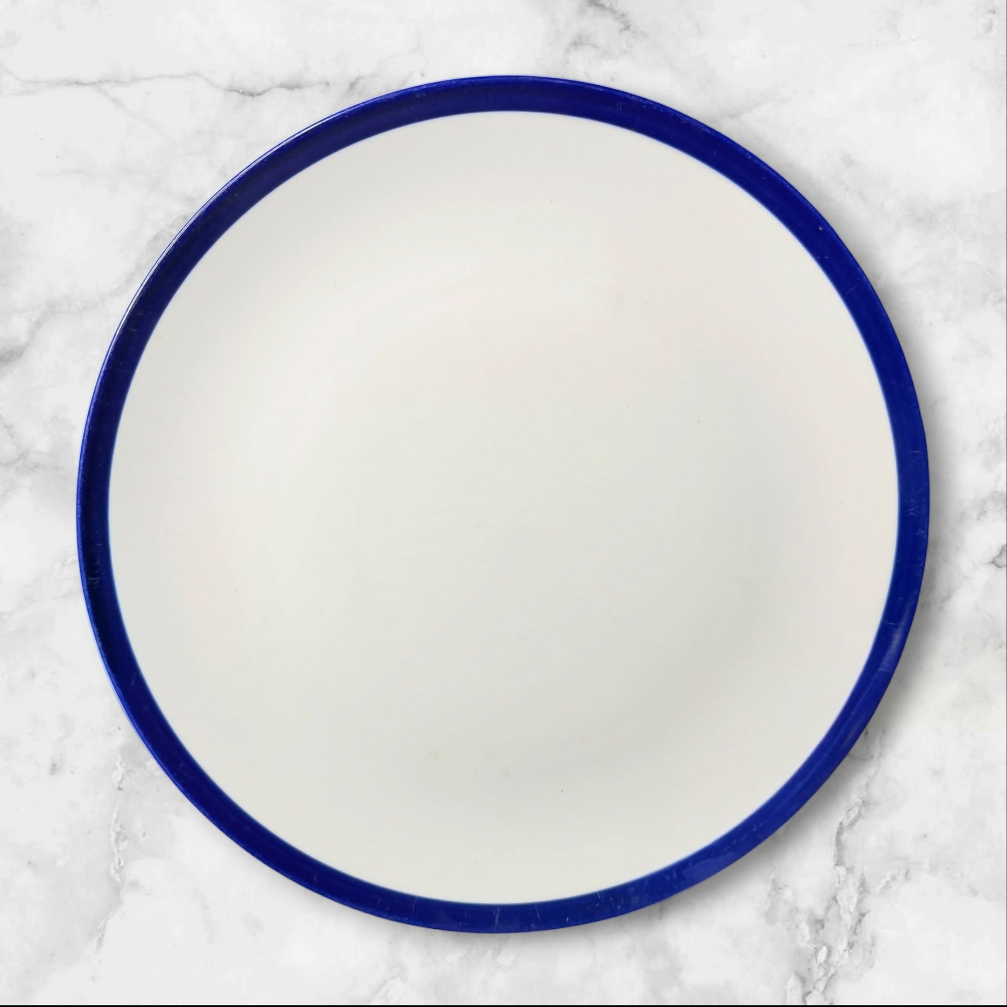 Crate & Barrel Belmont Dinner Plates Set of 4 White Blue Rim Gently Used