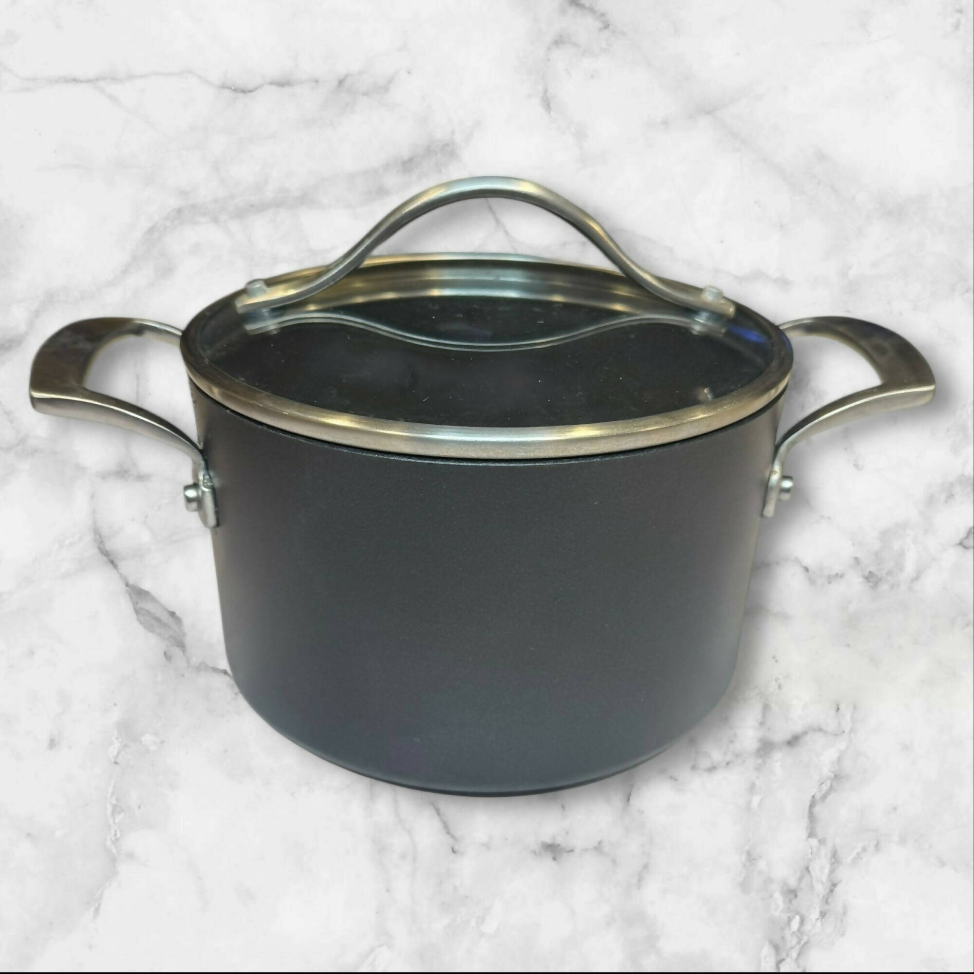 Kirkland Signature Hard-Anodized Stock Pot w/ Lid | 4 Qt | Great Condition