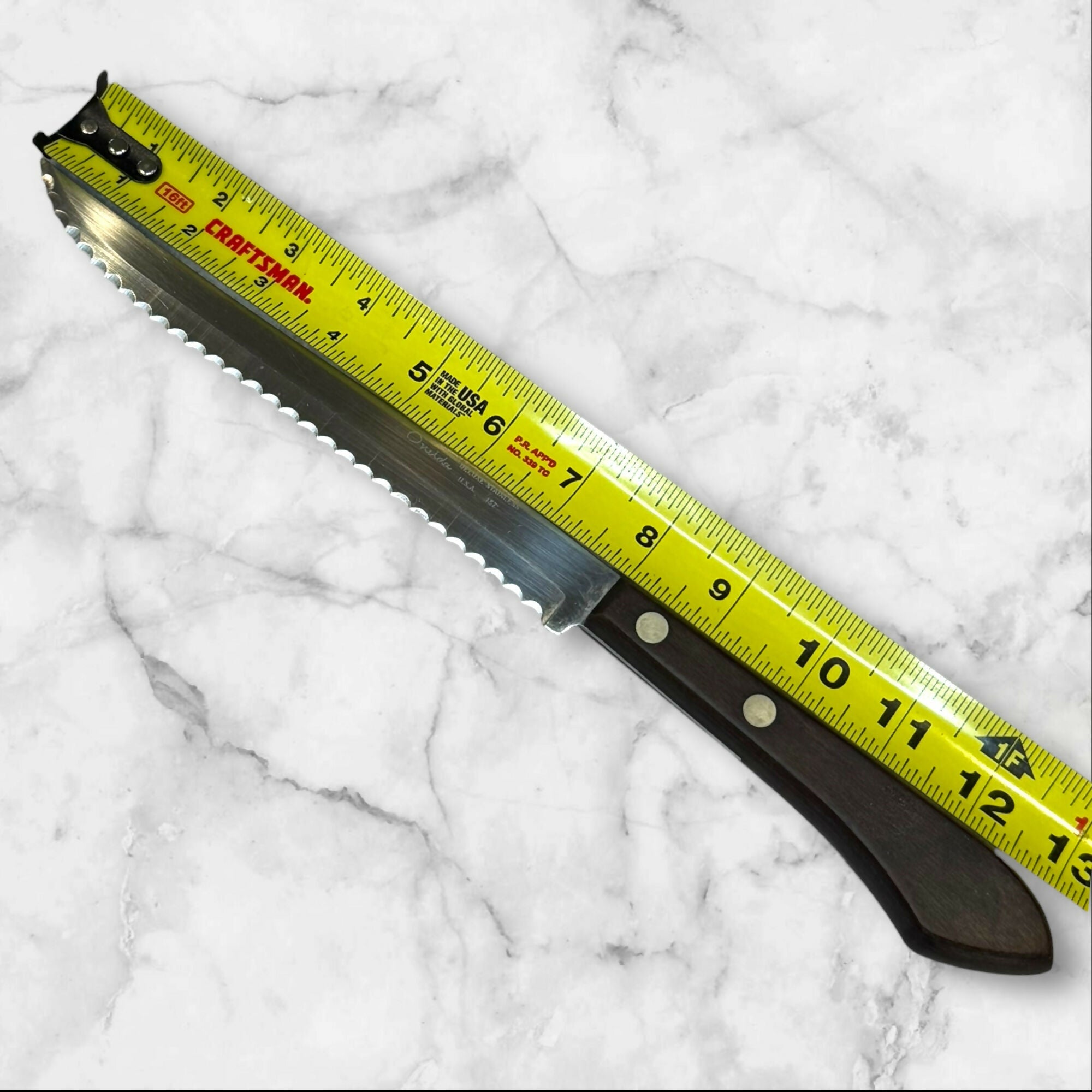 Oneida Deluxe Stainless Serrated Knife | Vintage USA Made | Great Condition