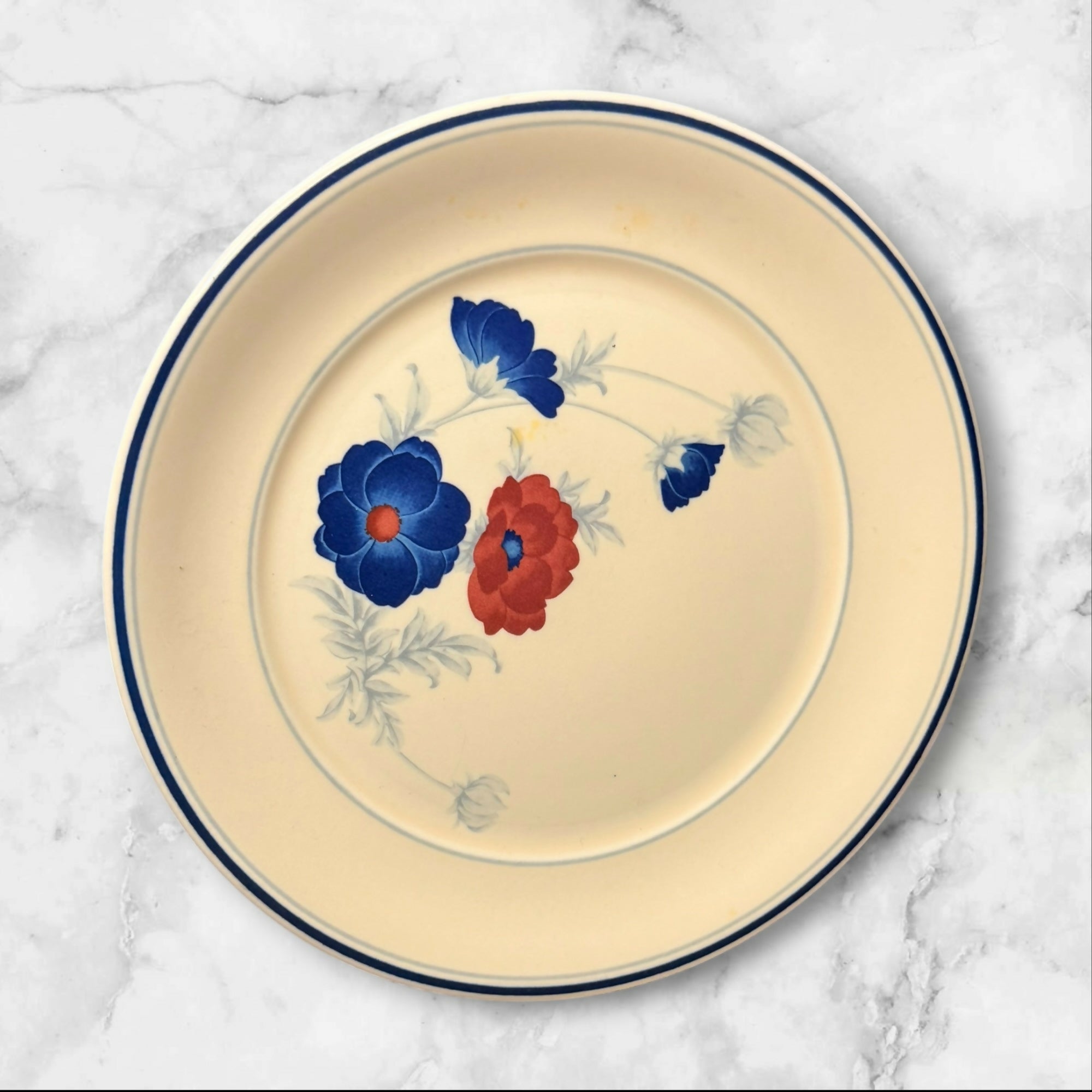 Noritake Harlequin Salad Plates Set of 4 Floral Blue Red Gently Used