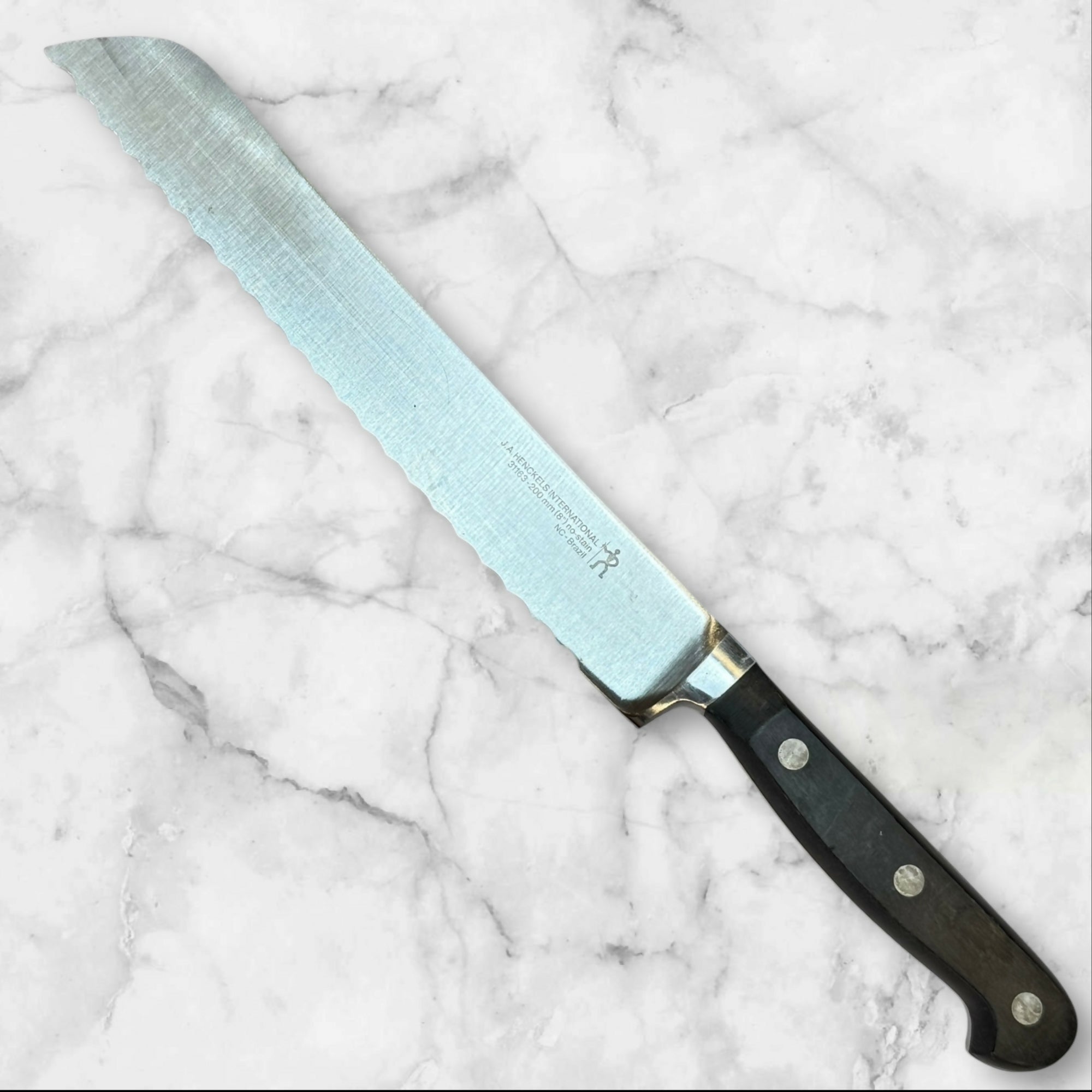 Henckels International Bread Knife | 8” Serrated | 31163 | Brazil | Pre-Owned