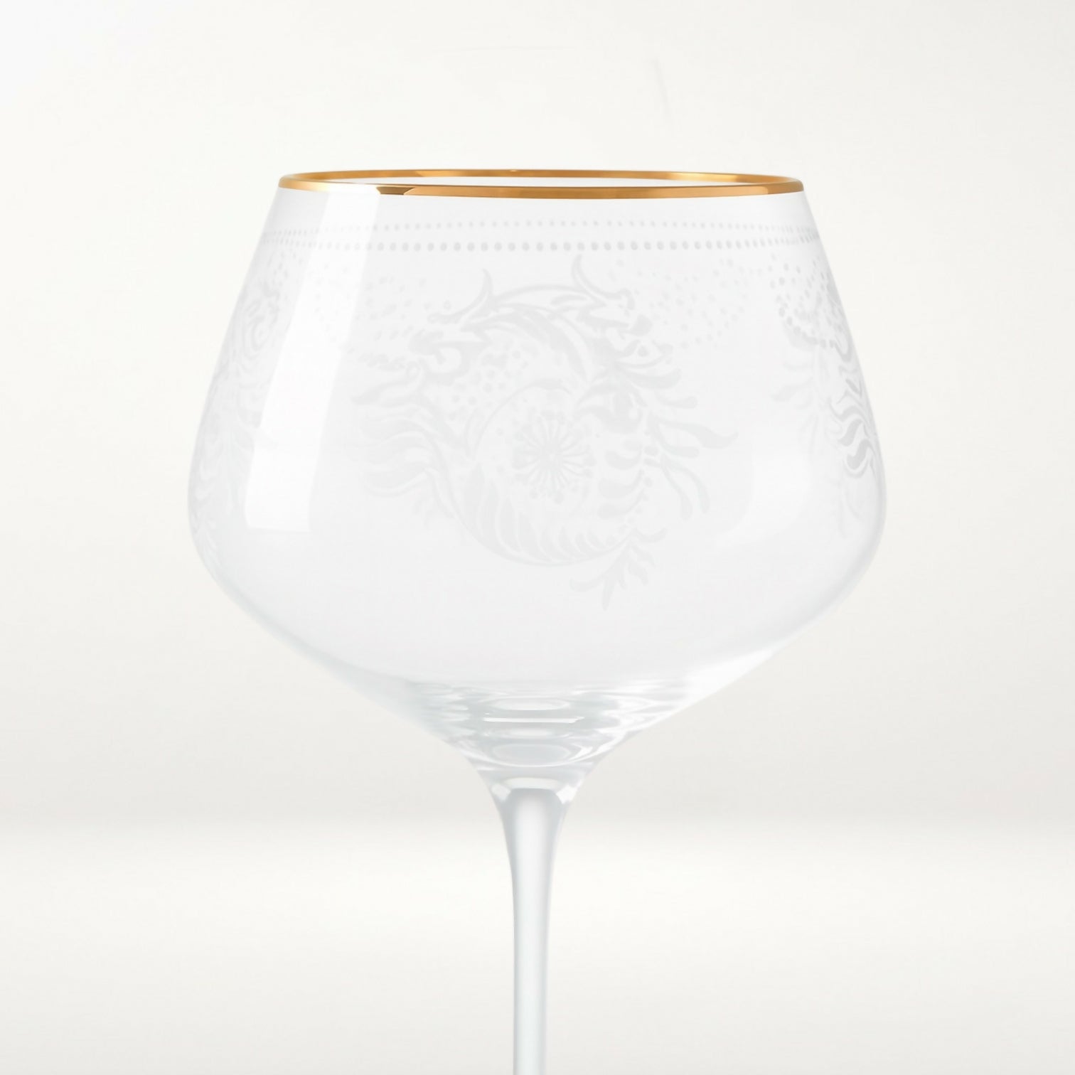 Anthropologie Sante Red Wine Glasses | Set of 2 | 24K Gold Rim | Excellent Condition