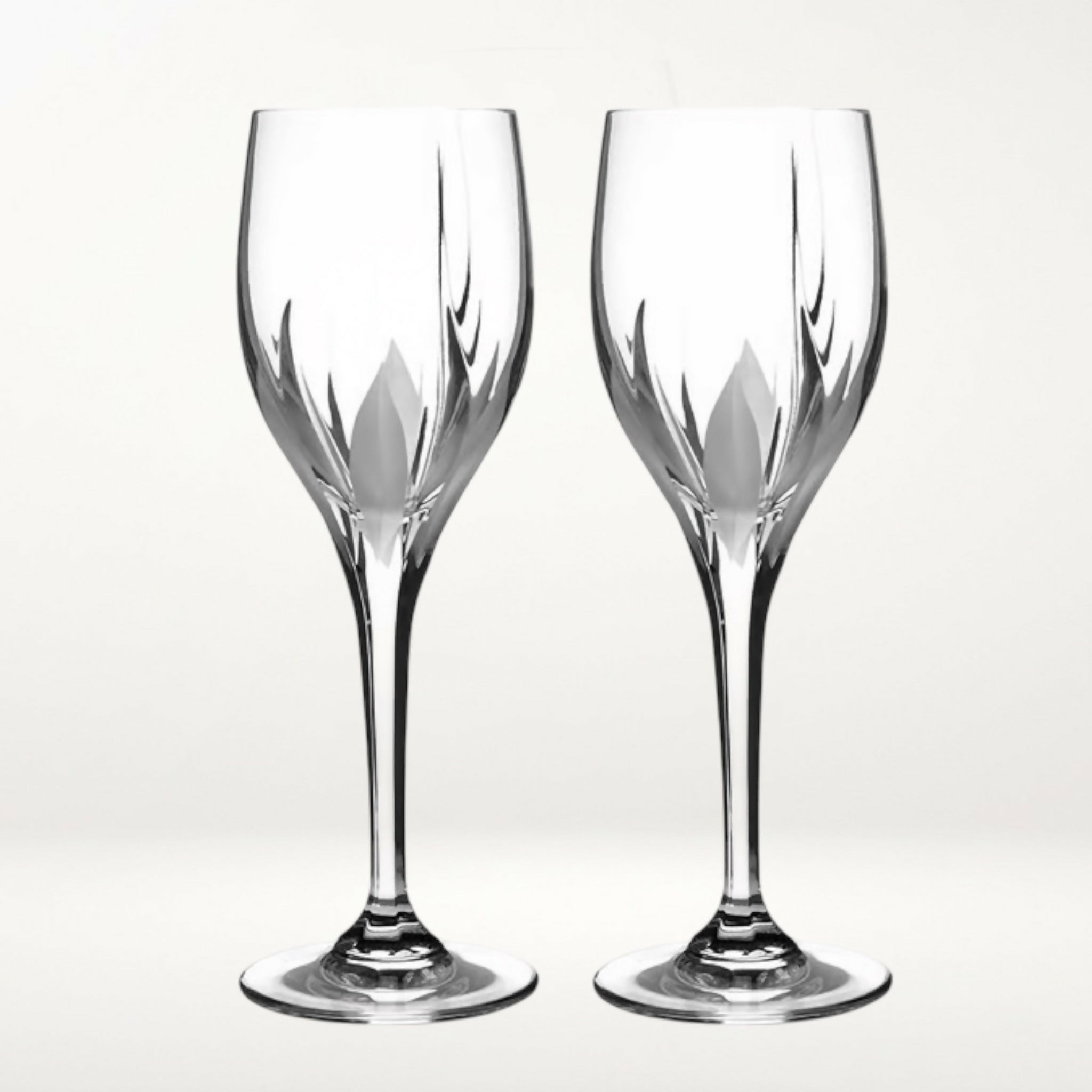 Mikasa Flame D’Amore Cut Crystal Wine Glasses | Set of 4 | Excellent Condition