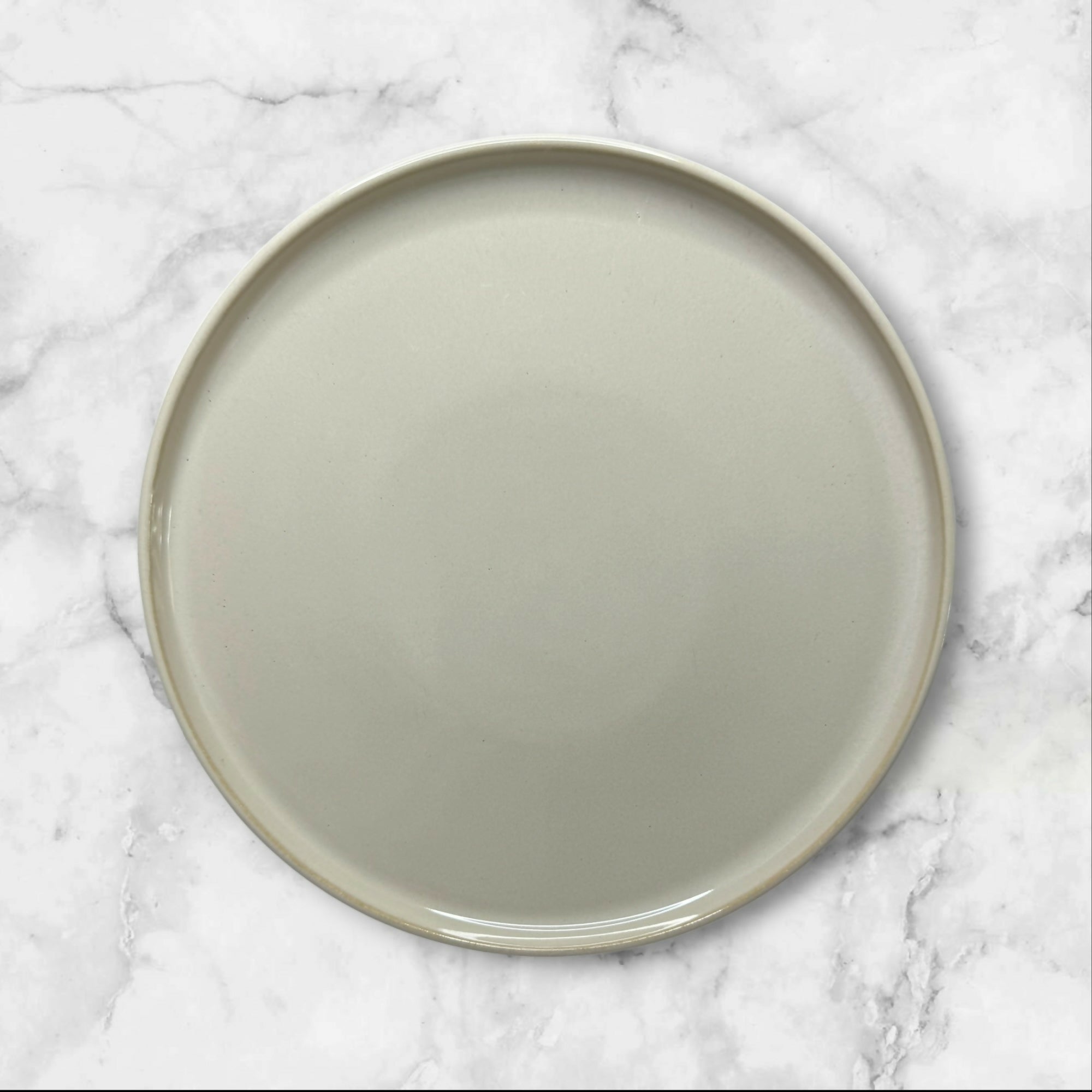 Köök Stoneware Salad Plates | Set of 4 | Cream | Excellent Condition
