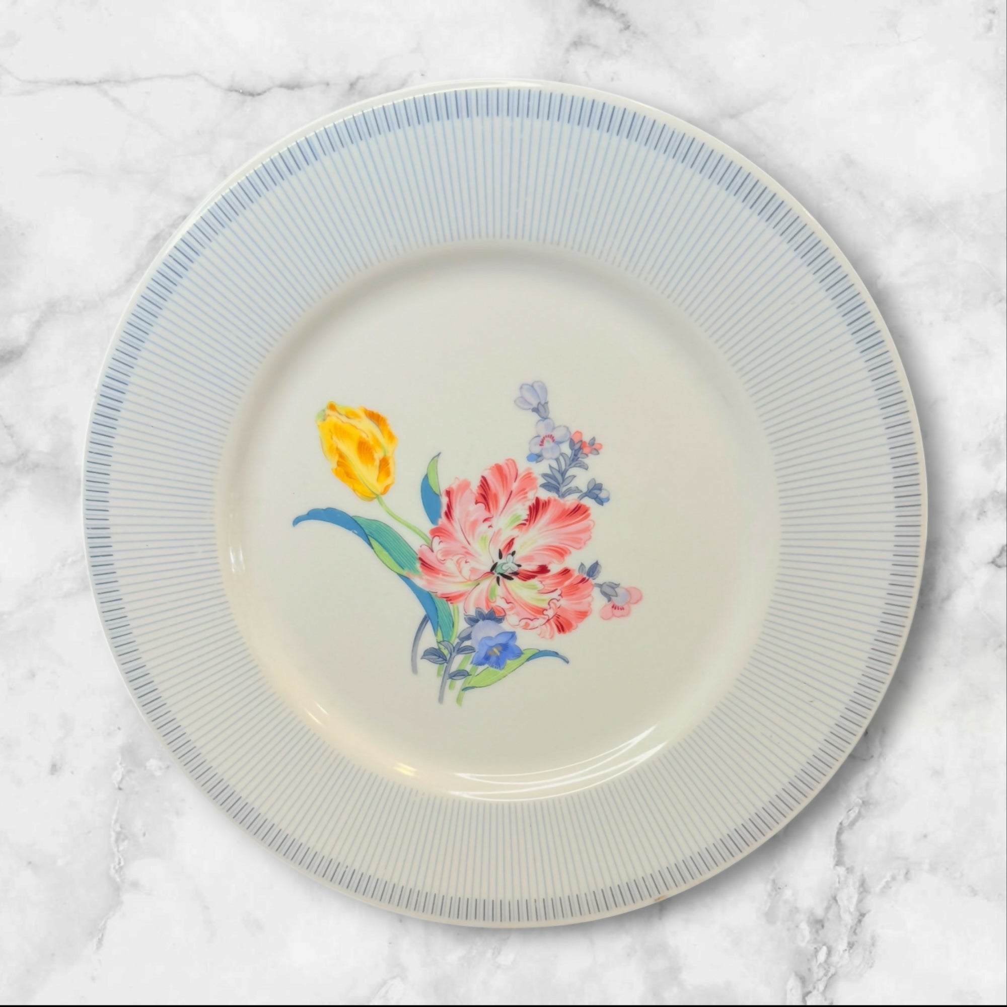 International Pendleton Jay Yang Dinner Plates | Set of 3 | Good Condition