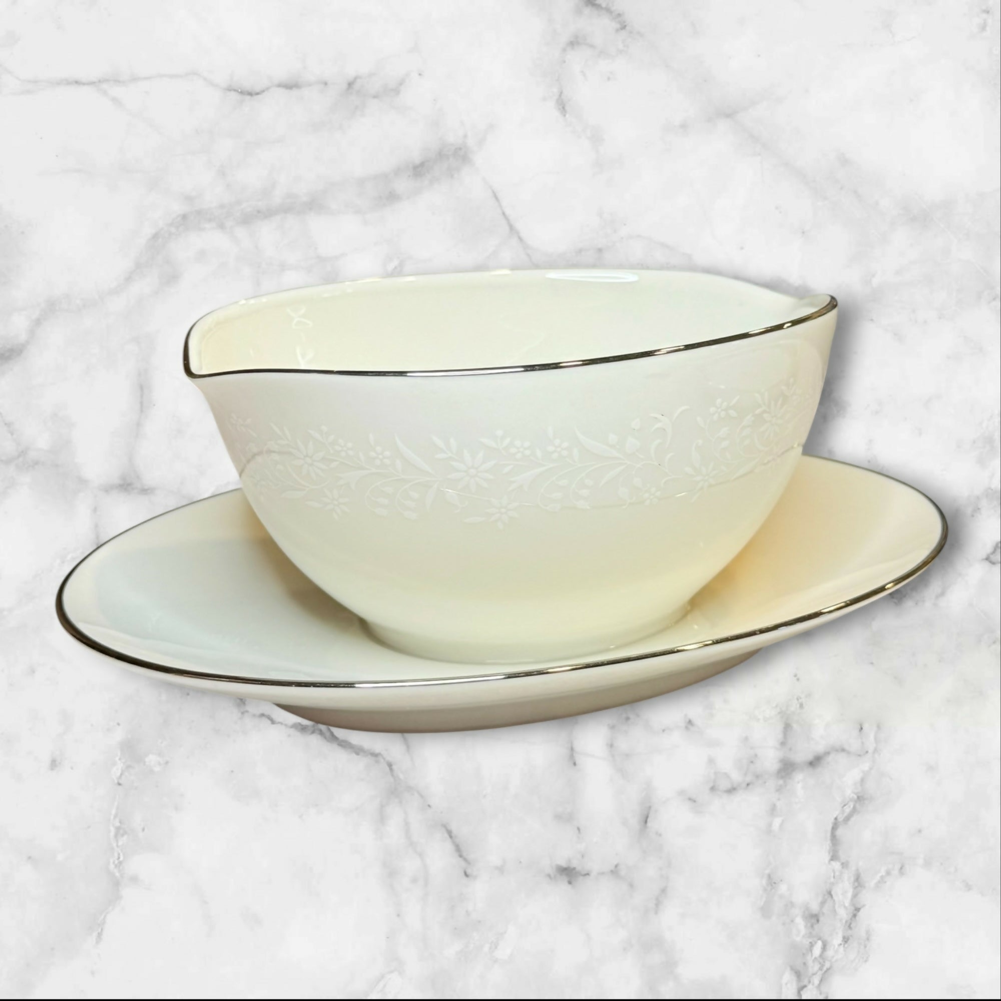 Noritake Lorelei Gravy Boat with Attached Underplate | Excellent Condition