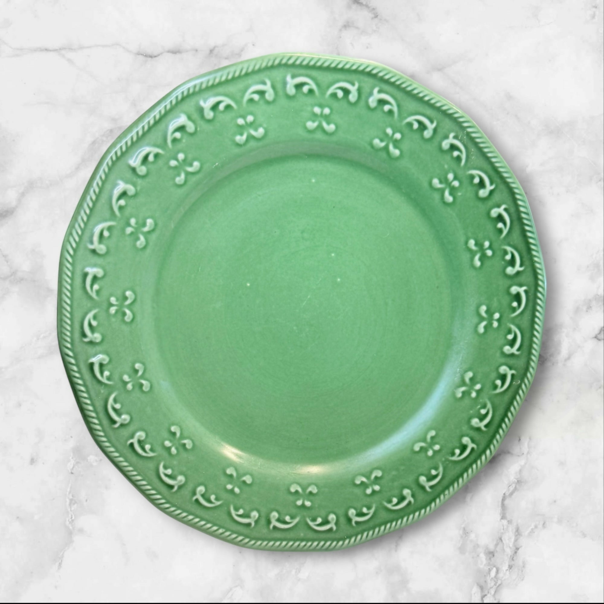 Better Homes & Gardens Green Scroll Dinner Plates | Set of 4 | Gently Used