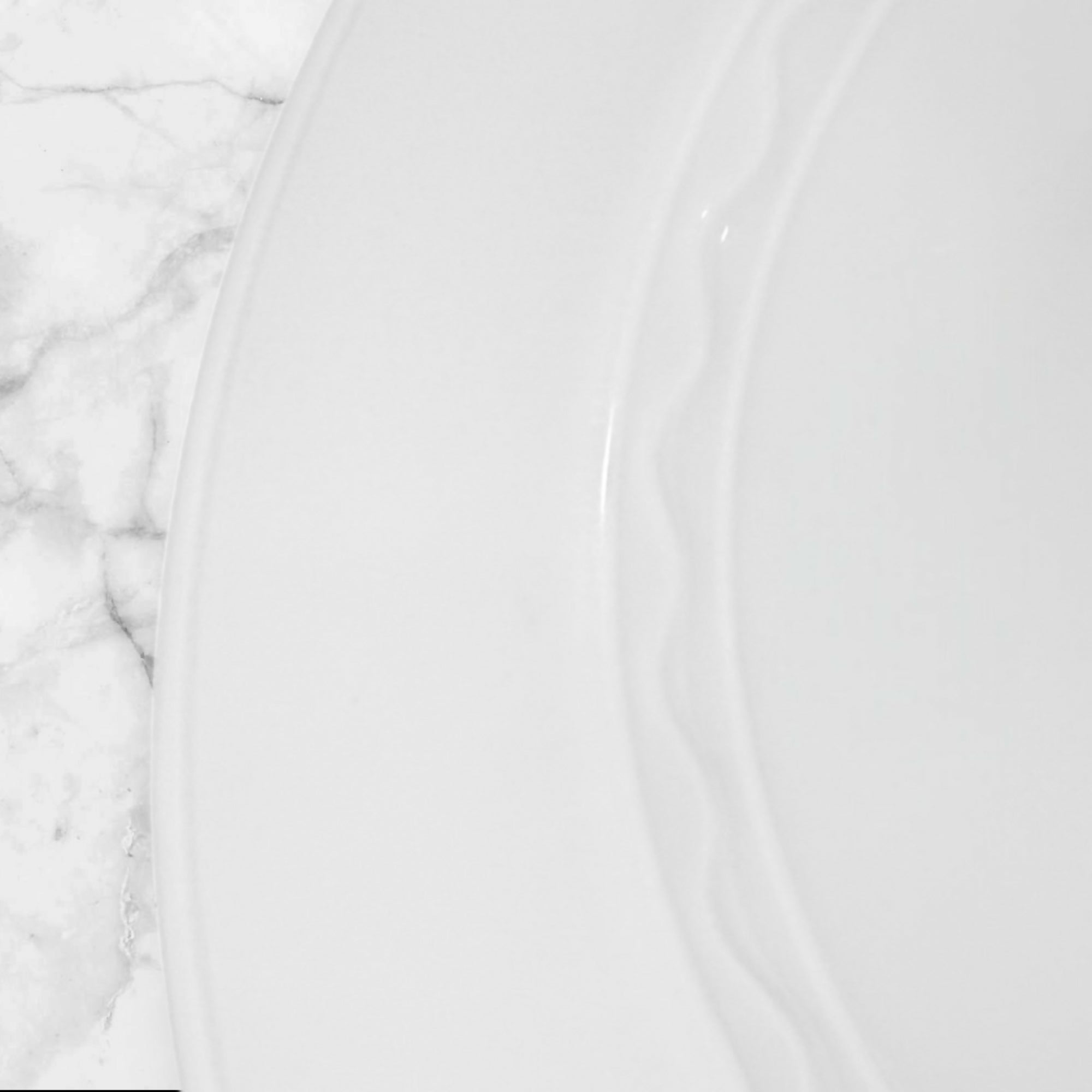 Crate & Barrel Palazzo White Porcelain Rim Soup Bowls | Set of 4 | Excellent Condition
