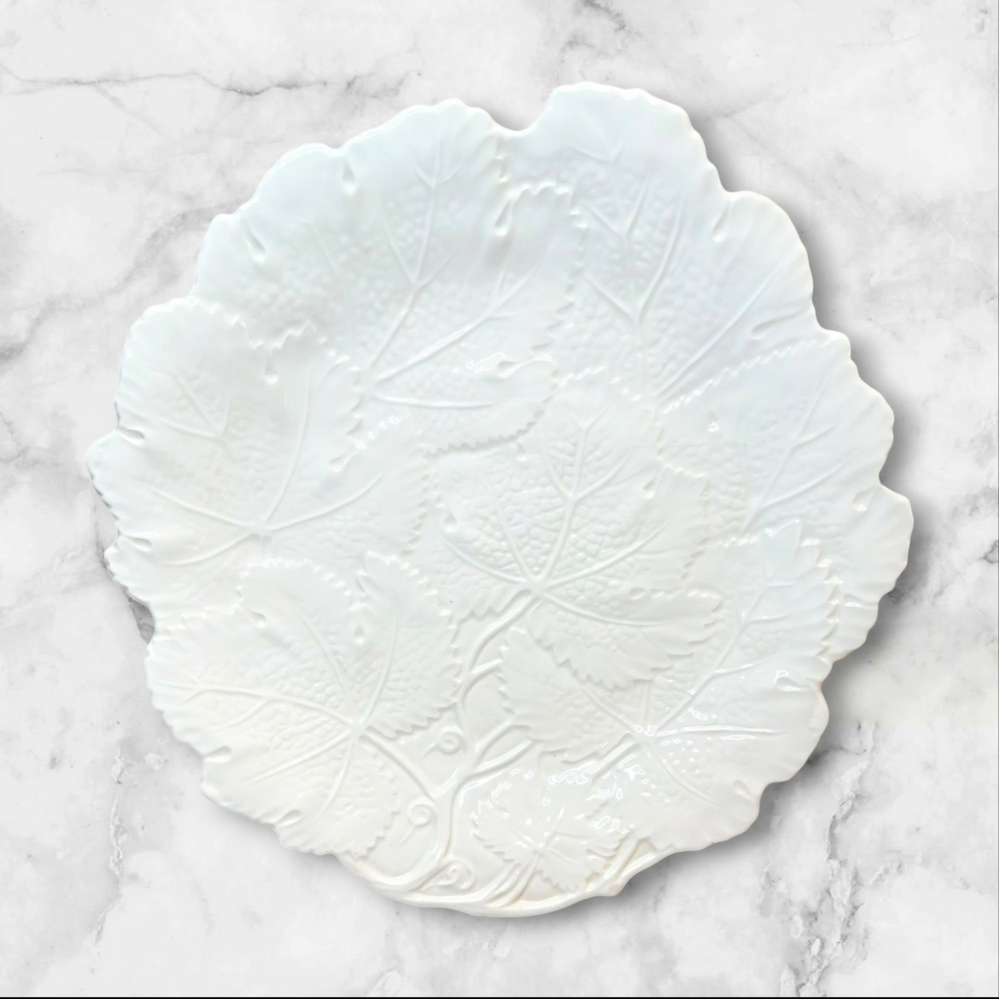Italian Leaf Embossed Dinner Plates | Set of 4 | Made in Italy | Great Condition