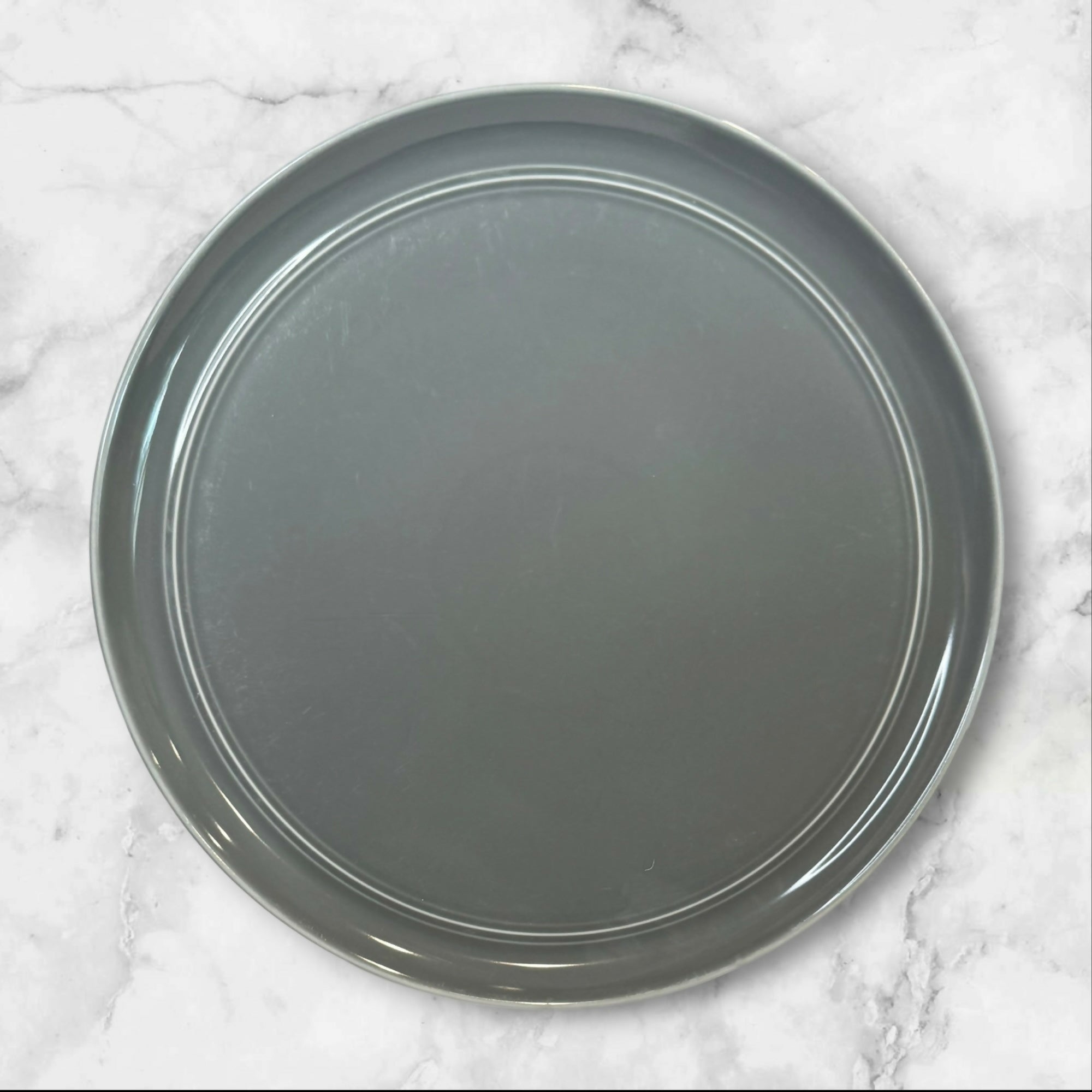 Crate & Barrel Hue Dark Gray Dinner Plates | Set of 4 | Gently Used