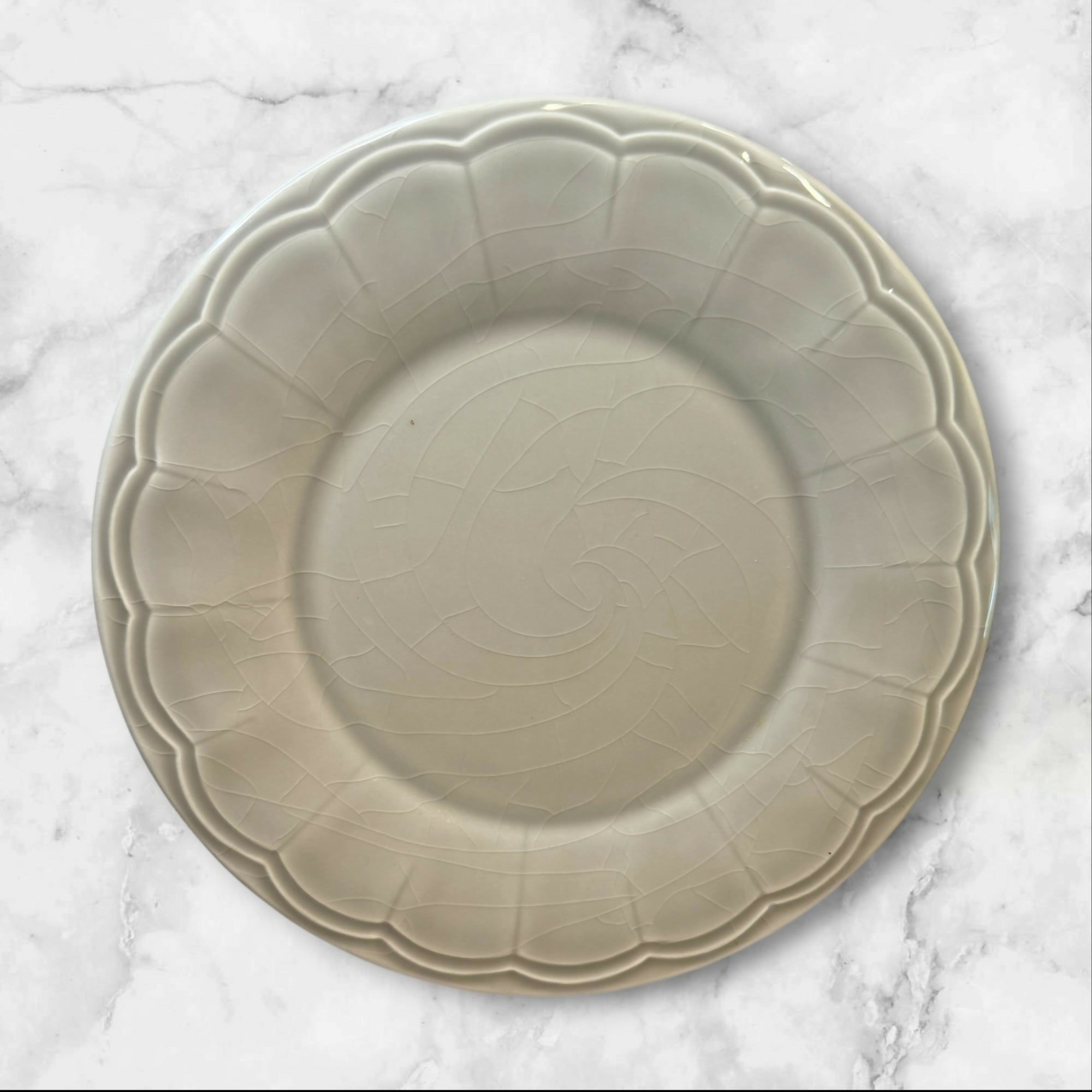 Euro Ceramica Naperon Dove Grey Dinnerware Set | 8 Pc | Good Used Condition