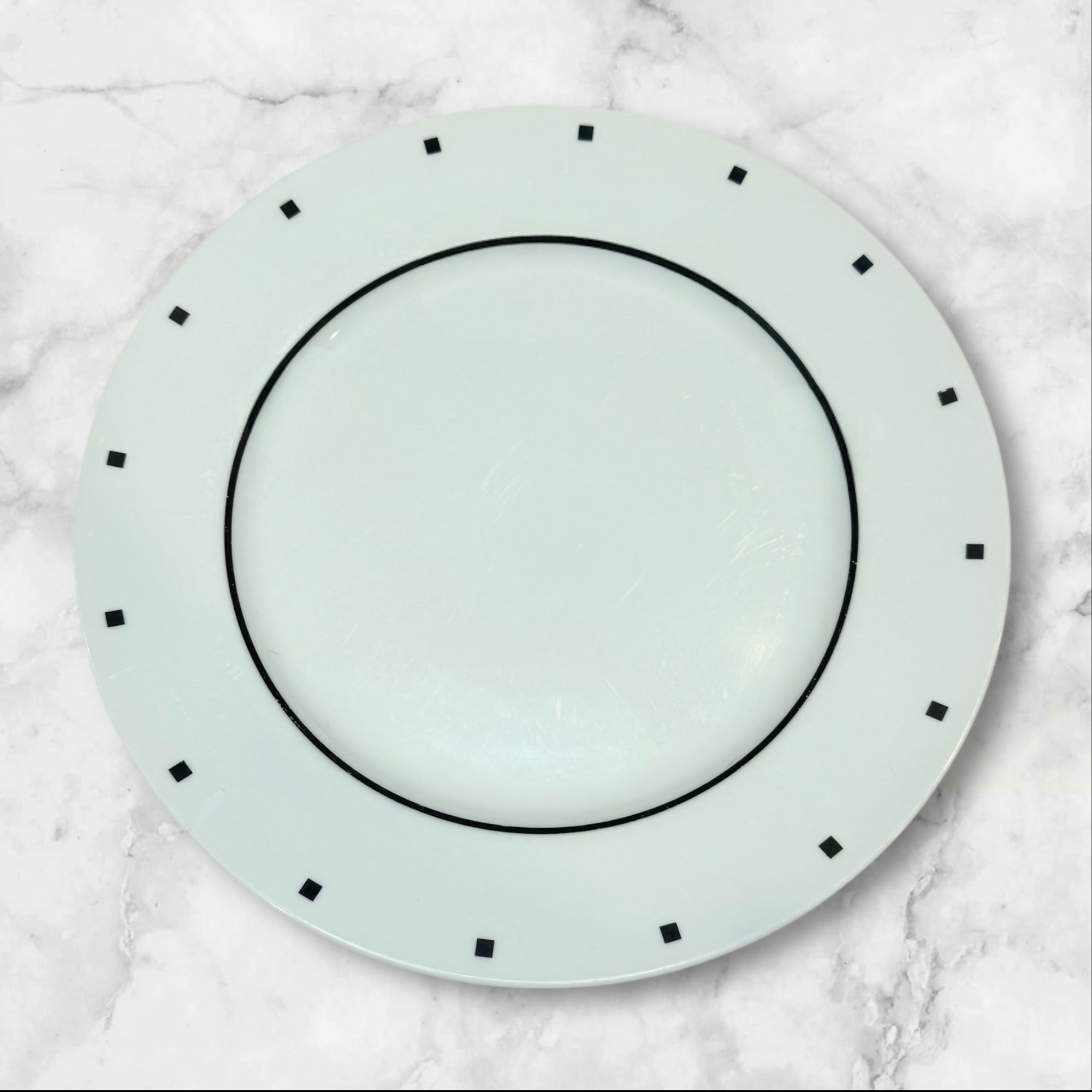 Sasaki Metropolis Black Dinner Plates | Set of 4 | Good Condition